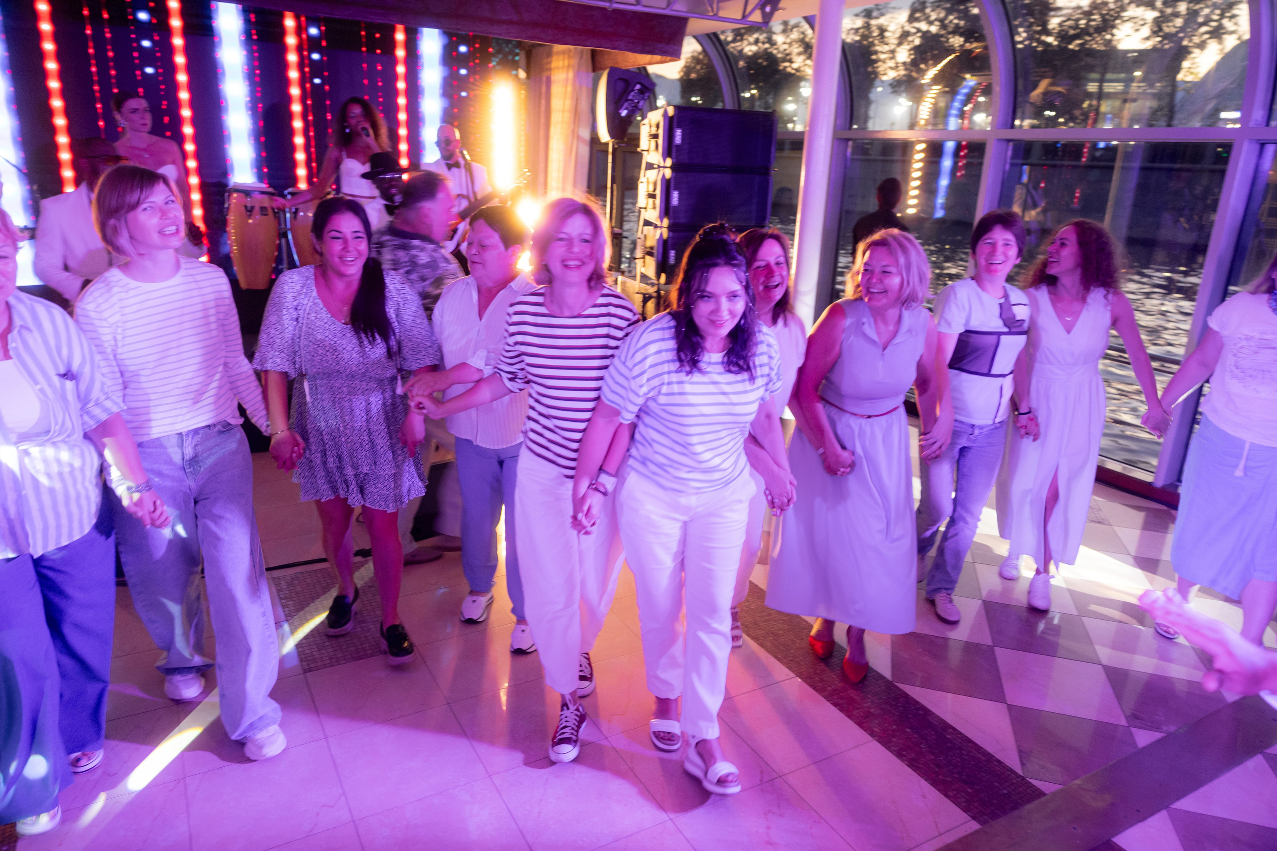 25 лет — юбилей компании Cristanual