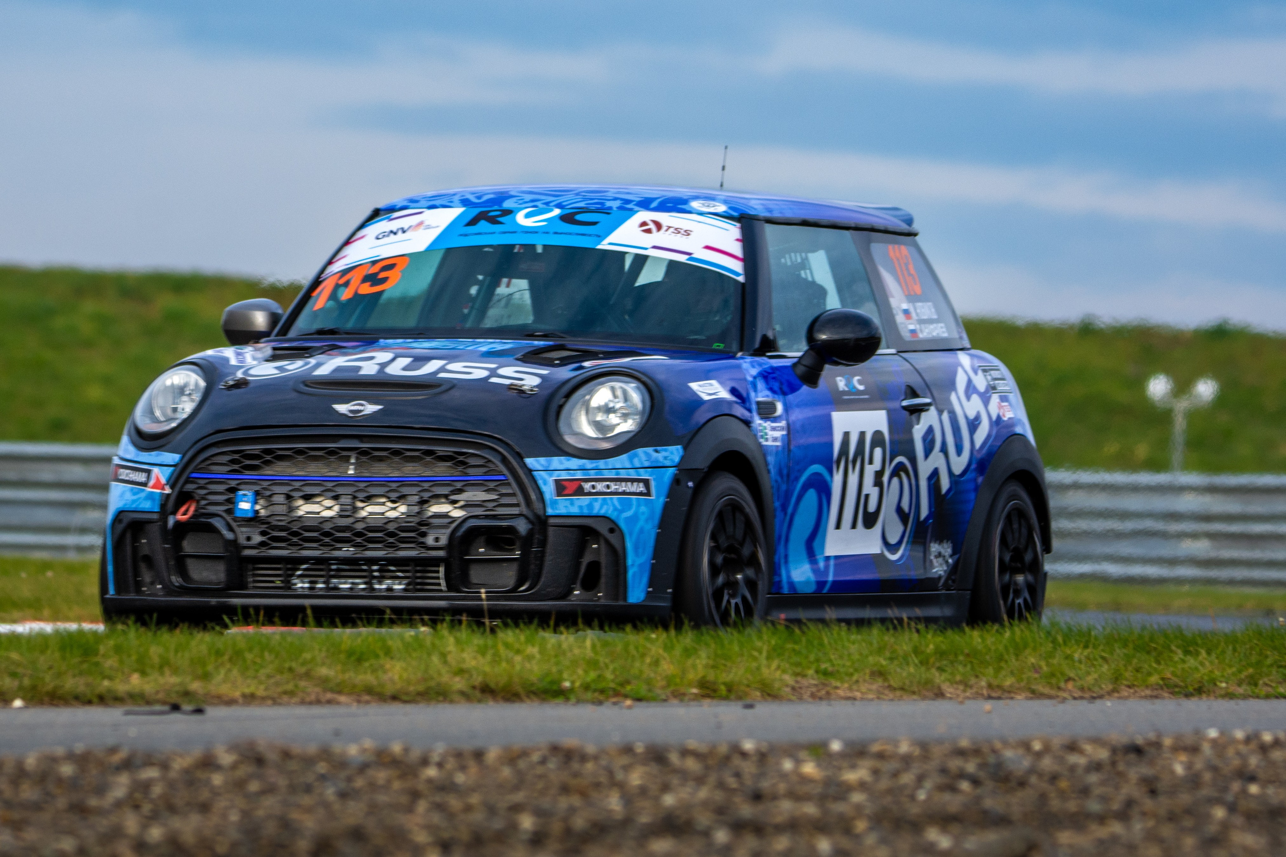 MRW — REC — 04.10.2025. AlexFecto — галереи фотографий