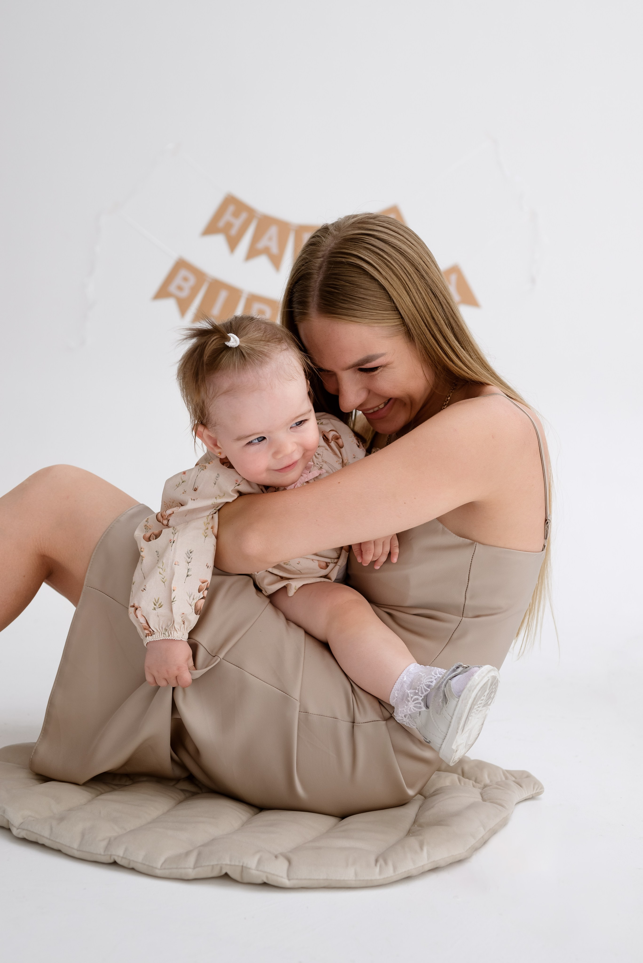 Фотосессия «ГОДИК». Семейный фотограф и фотограф новорожденных г. Солигорск Галина Демчук