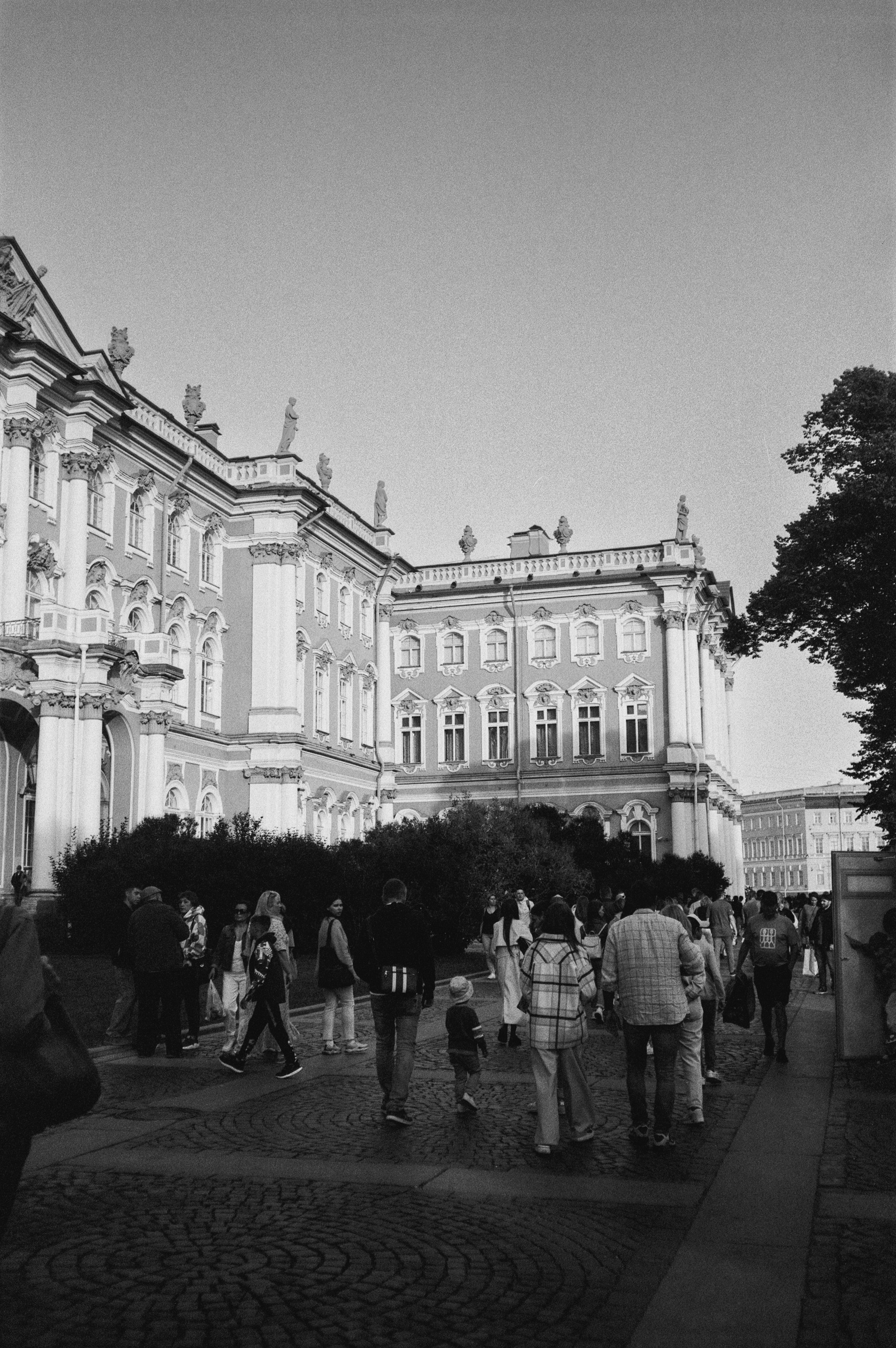 Санкт-Петербург, набережная, Исакиевский / Adox 100 / Revue 35CC