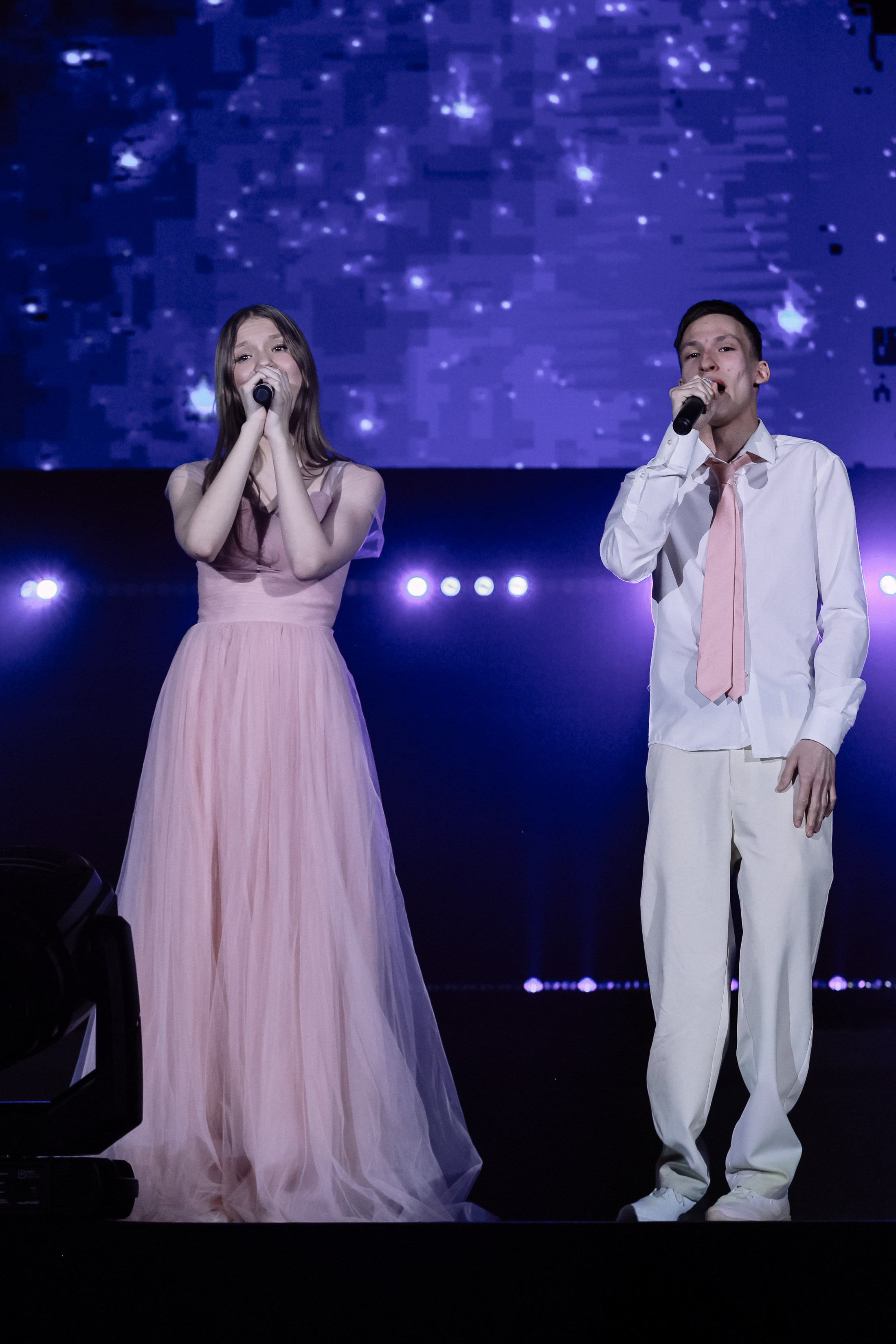 Музыкальный спектакль «Жить» в Локомотив Арене. Фотограф Юлия Мальцева