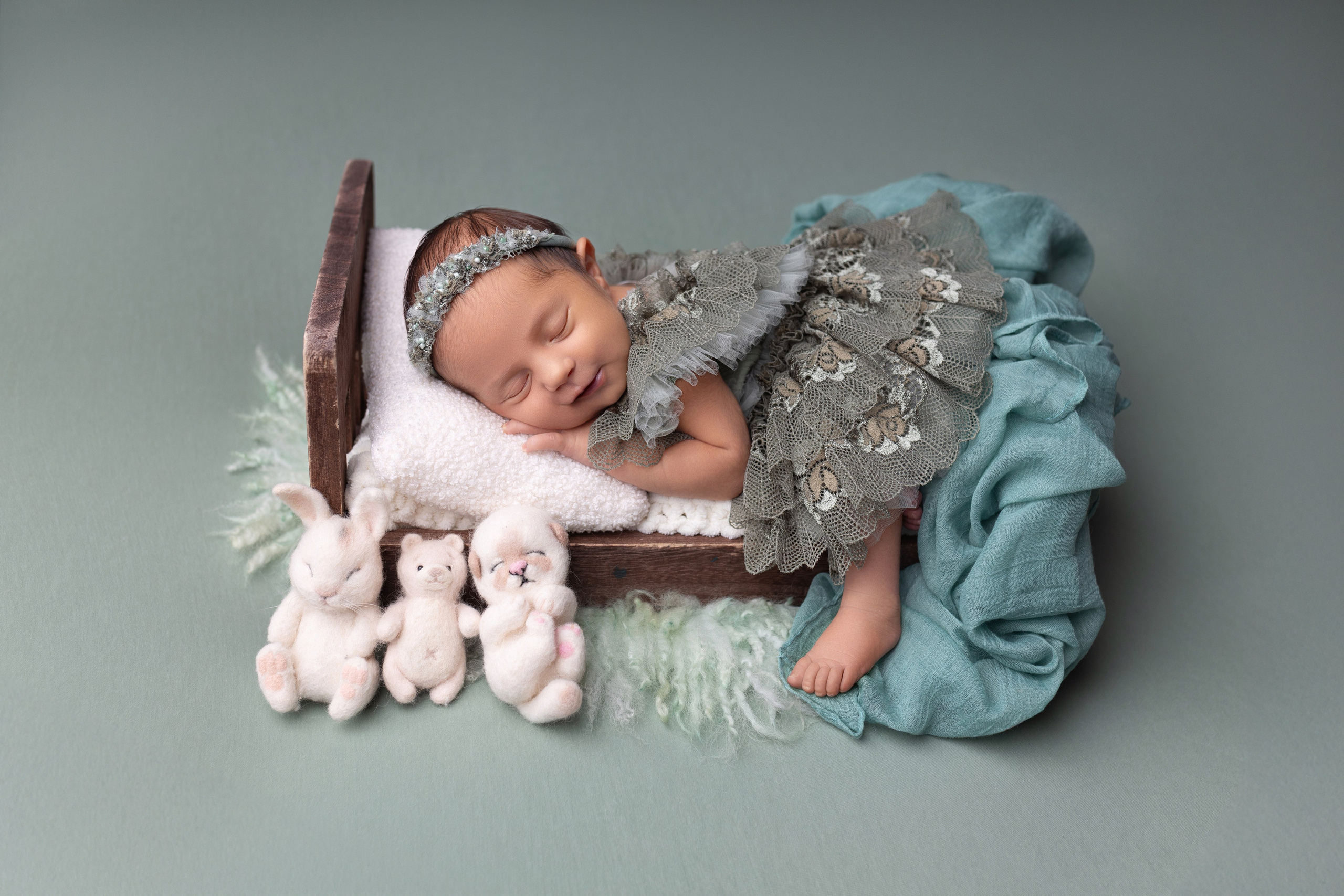 Newborn девочки. Фотограф новорожденных Модяева Ирина