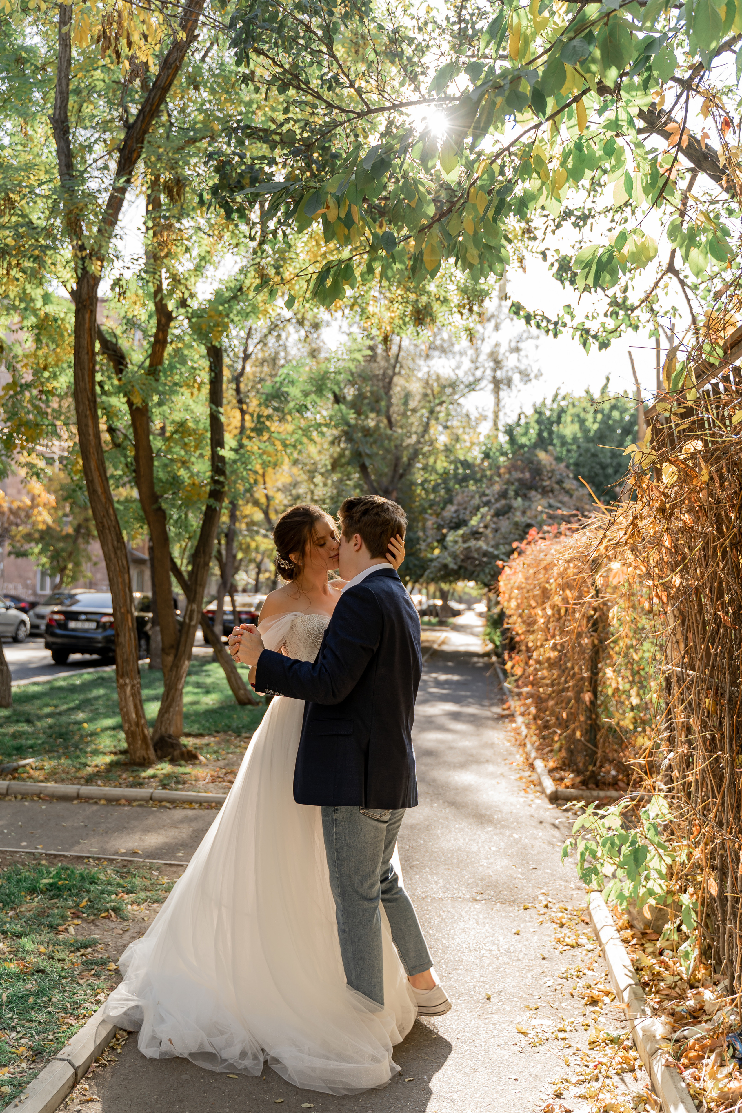 Даня и Даша. Камерная свадьба в Ереване. Свадебный и семейный фотограф Ирина Чернова