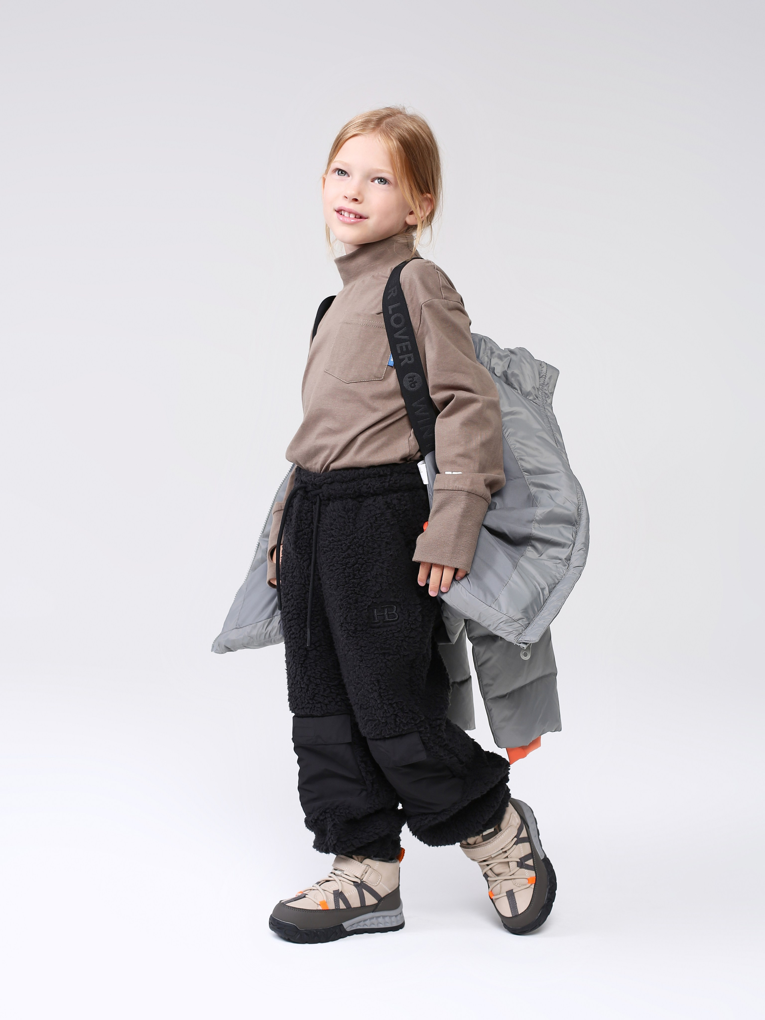 "Профессиональная детская фотосъемка для семейных портретов и воспоминаний""Высококачественная детская съемка новорожденных и малышей в студии""Рекламная детская фотосъемка для альбомов и подарков""Студийная детская съемка с креативными декорациями и позами""Коммерческая детская фотосъемка для маркетинга детских товаров""Фотография детской съемки с акцентом на эмоции и улыбки""Семейная детская съемка для портфолио и социальных сетей""Профессиональная детская фотосъемка с мягким освещением""Рекламные фото детской съемки для сайтов и брошюр""Высокоточная детская съемка для воспоминаний и презентаций""Детская фотосъемка высокого разрешения для семейных альбомов""Коммерческая детская съемка с фокусом на радость и развитие""Студийная фотосъемка детской съемки для брендов и маркетинга""Фотографии детской съемки для подарков и увеличения клиентов""Профессиональная детская съемка для каталогов и семейных историй" "Профессиональная каталожная фотосъемка товаров для e-commerce и интернет-магазинов""Высококачественная каталожная съемка одежды и аксессуаров с белым фоном""Рекламная каталожная фотосъемка для маркетинга продуктов и брендов""Студийная каталожная съемка с детальной проработкой текстур и материалов""Коммерческая каталожная фотосъемка для каталогов и онлайн-платформ""Фотография каталожной съемки с акцентом на дизайн и презентацию товаров""Предметная каталожная съемка для увеличения продаж в e-commerce""Профессиональная каталожная фотосъемка с использованием студийного освещения""Рекламные фото каталожной съемки для сайтов и социальных сетей""Высокоточная каталожная съемка товаров для презентаций и брошюр""Каталожная фотосъемка высокого разрешения для онлайн-магазинов""Коммерческая каталожная съемка с фокусом на качество и детализацию""Студийная каталожная фотосъемка для брендов и ритейла""Фотографии каталожной съемки для маркетинговых кампаний""Профессиональная каталожная съемка для каталогов и увеличения конверсии"