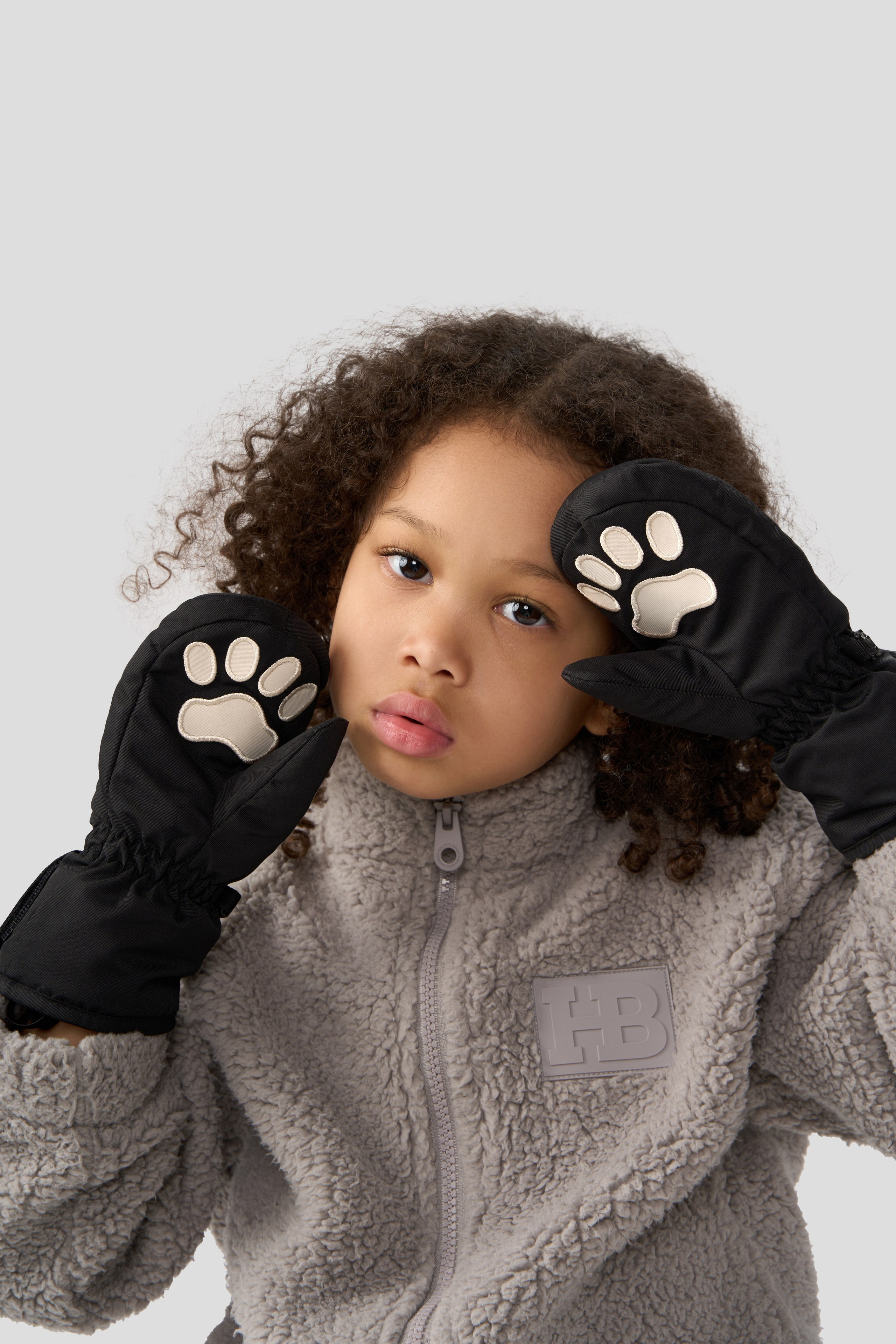 "Профессиональная детская фотосъемка для семейных портретов и воспоминаний""Высококачественная детская съемка новорожденных и малышей в студии""Рекламная детская фотосъемка для альбомов и подарков""Студийная детская съемка с креативными декорациями и позами""Коммерческая детская фотосъемка для маркетинга детских товаров""Фотография детской съемки с акцентом на эмоции и улыбки""Семейная детская съемка для портфолио и социальных сетей""Профессиональная детская фотосъемка с мягким освещением""Рекламные фото детской съемки для сайтов и брошюр""Высокоточная детская съемка для воспоминаний и презентаций""Детская фотосъемка высокого разрешения для семейных альбомов""Коммерческая детская съемка с фокусом на радость и развитие""Студийная фотосъемка детской съемки для брендов и маркетинга""Фотографии детской съемки для подарков и увеличения клиентов""Профессиональная детская съемка для каталогов и семейных историй"