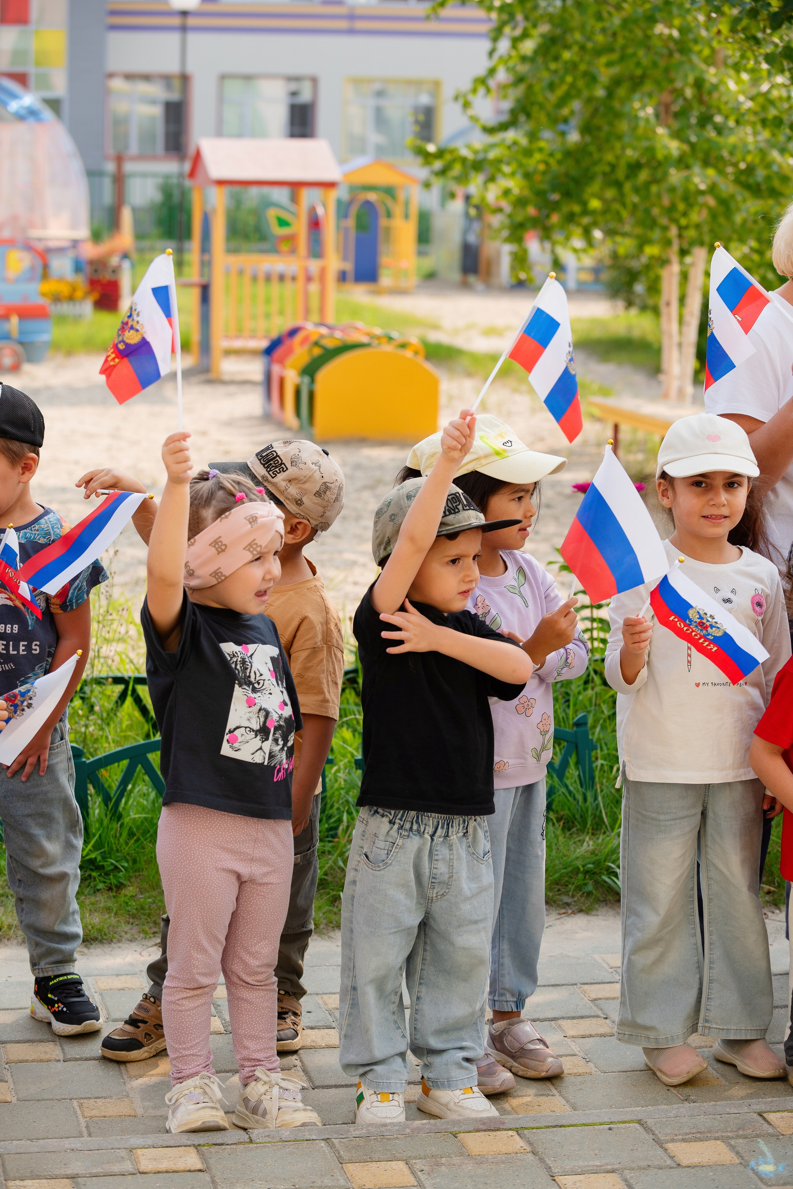 День Российского флага. Д/с Аленький цветочек. Детский и семейный фотограф в Сургуте и Нефтеюганске Анна Старцева