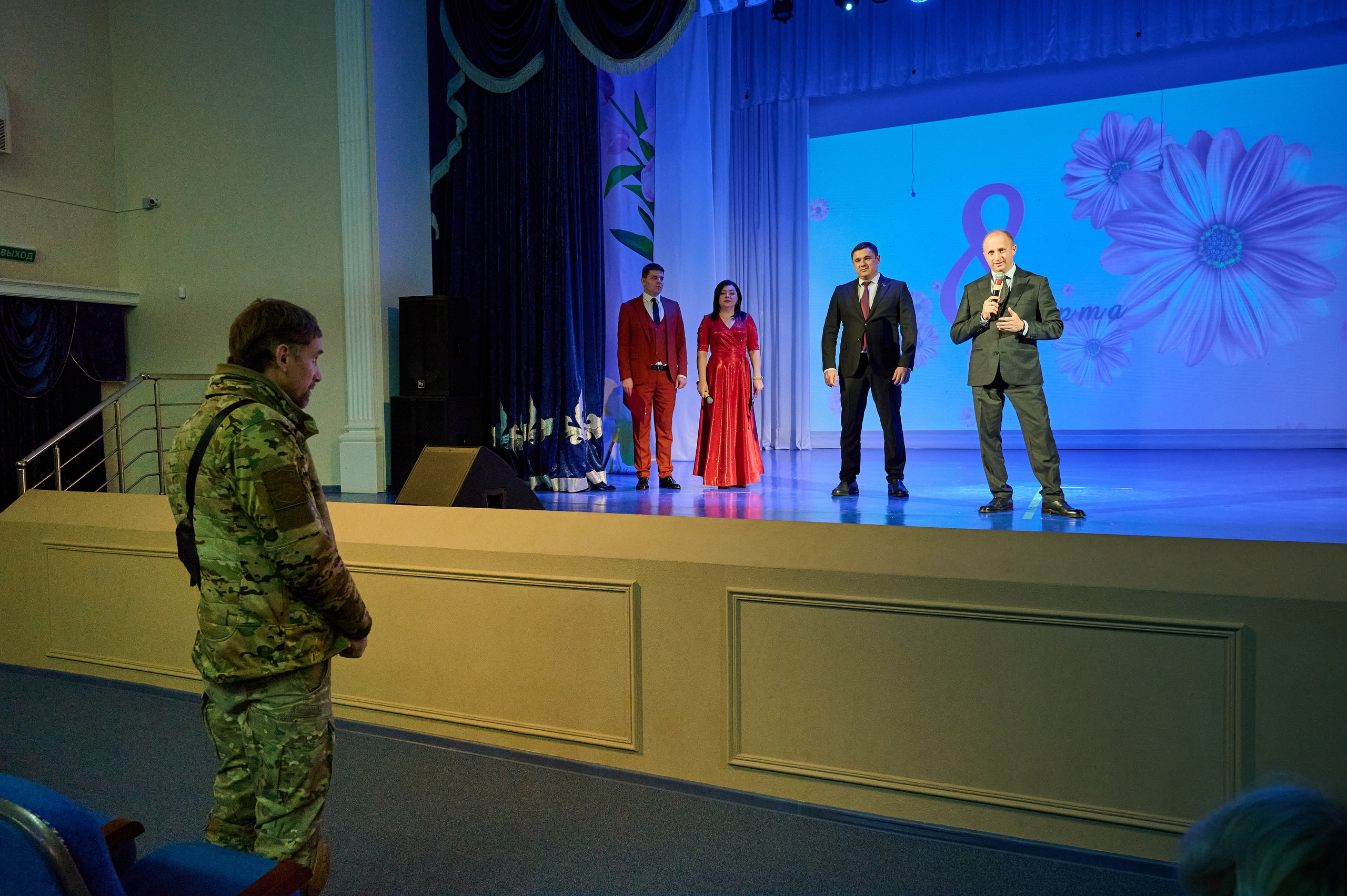 8 марта в Марьиной роще. Жизнь курорта Кабардинка в фотографиях