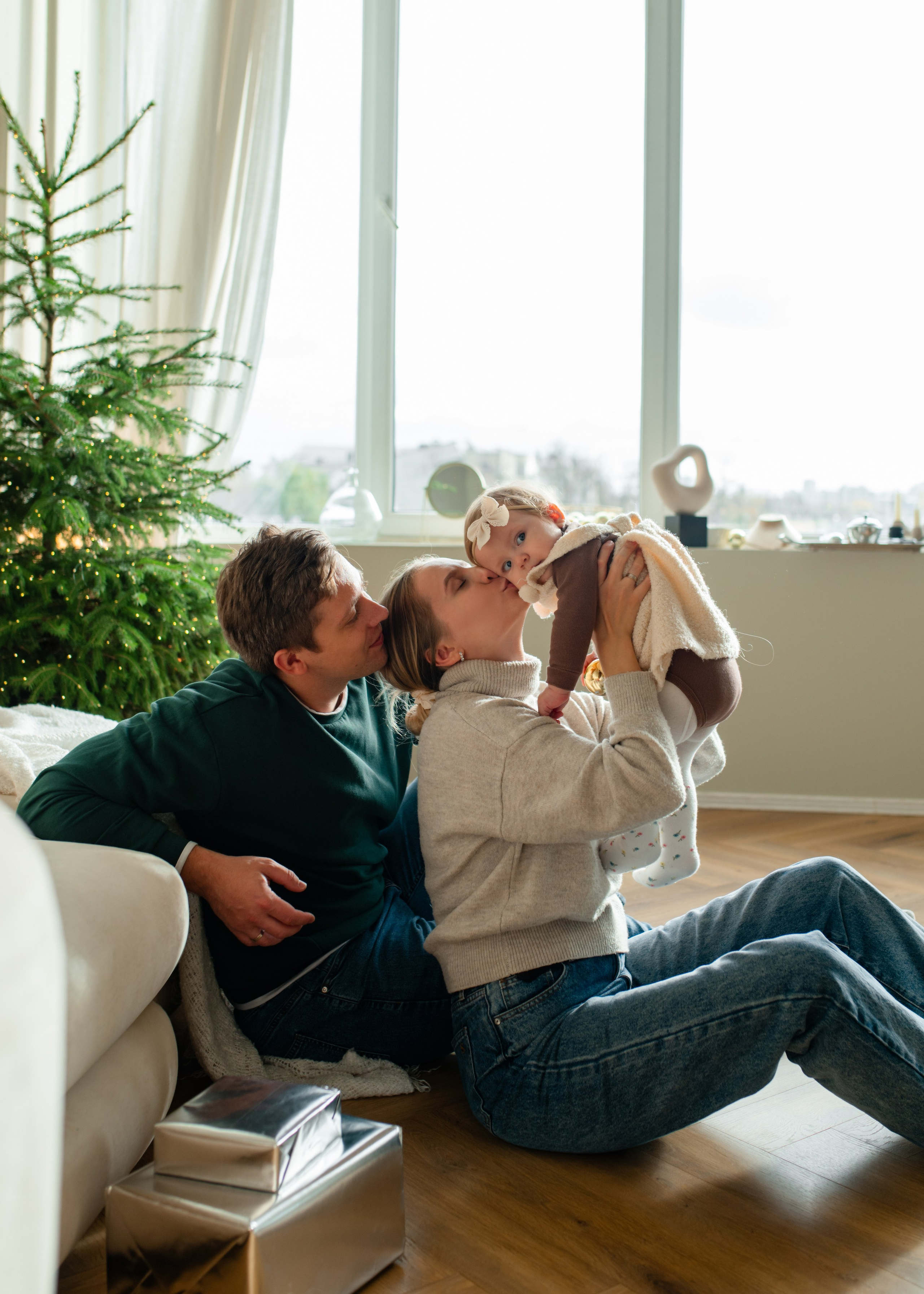 Василиса, Анастасия и папа. Форест студия. Свадебный фотограф в городе Минск Крохмалюк Анна