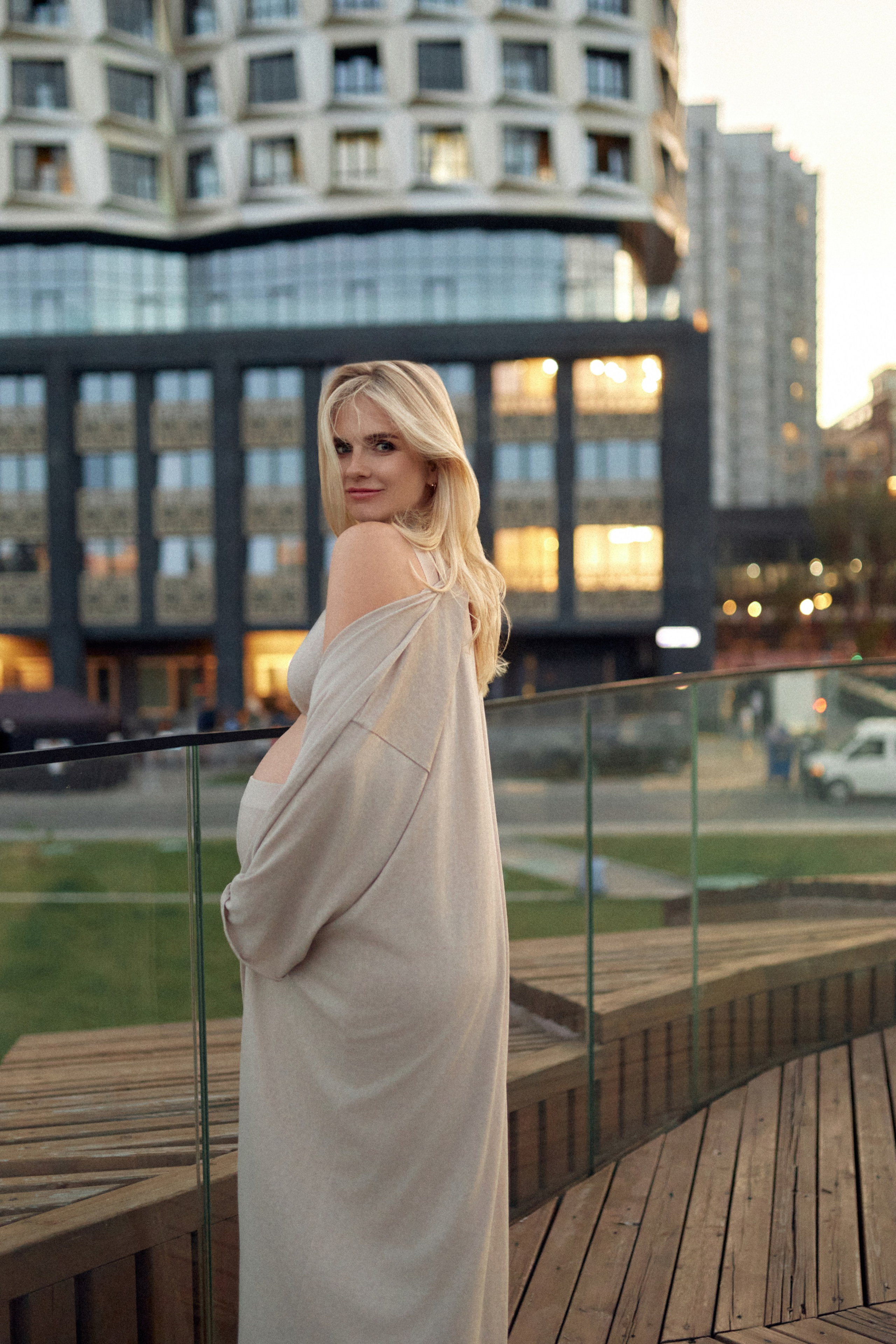 Стильная фотосессия беременности. Сестры Карабаза. Фотографы и ретушеры в Москве и Санкт-Петербурге