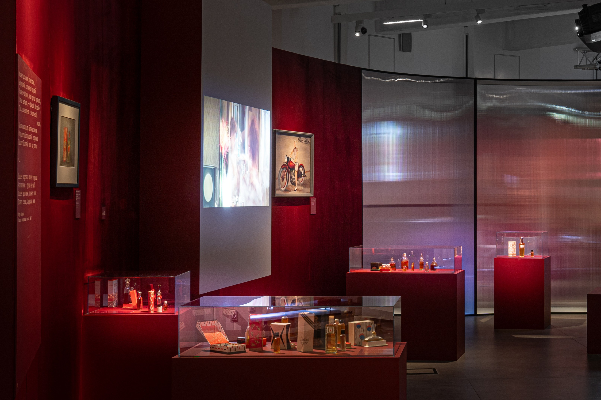 Красная Москва. Архитектура дизайн фотография