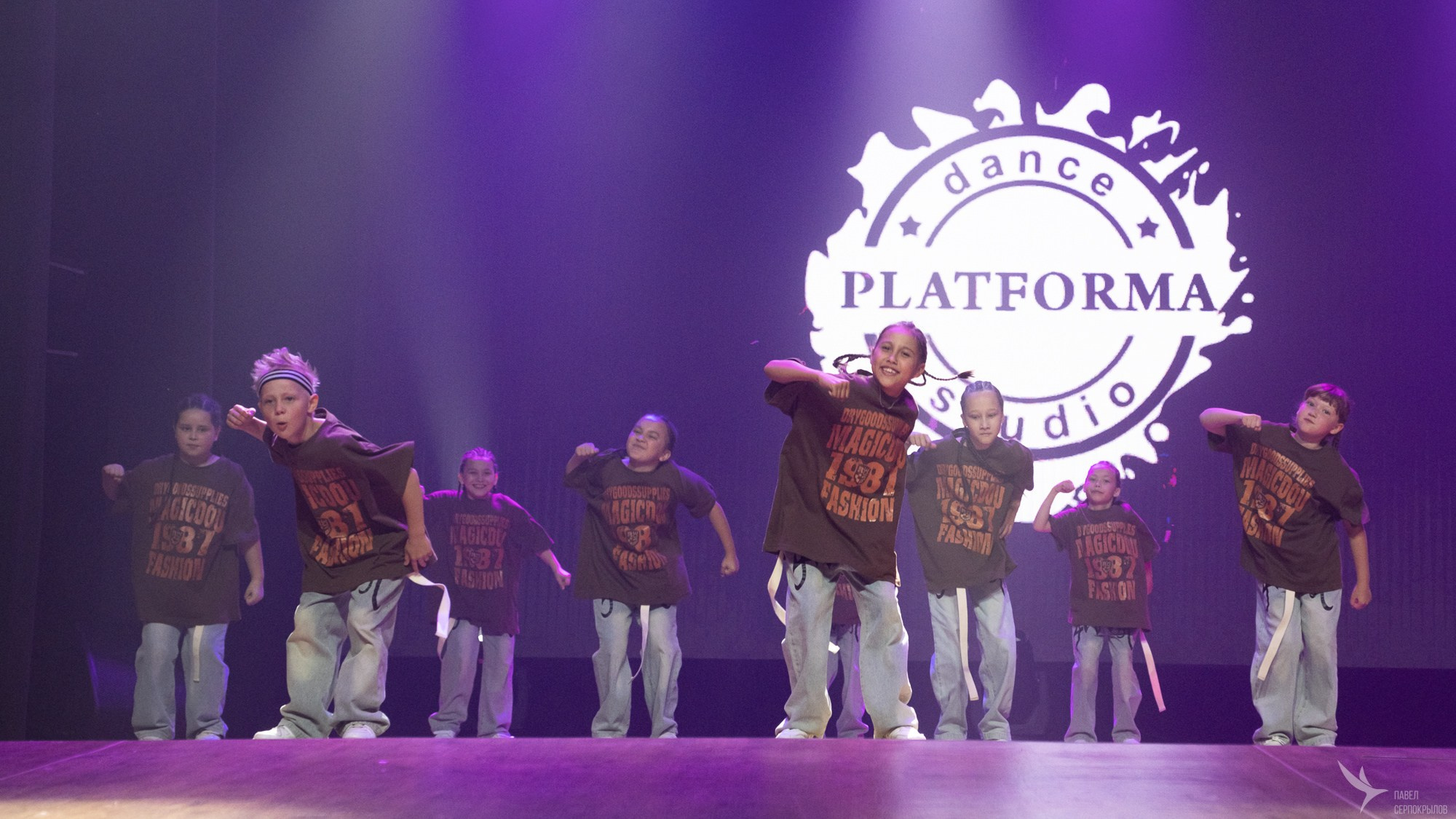 Отчетный концерт студии танцев PLATFORMA. Репортажный фотограф в Казани Павел Серпокрылов