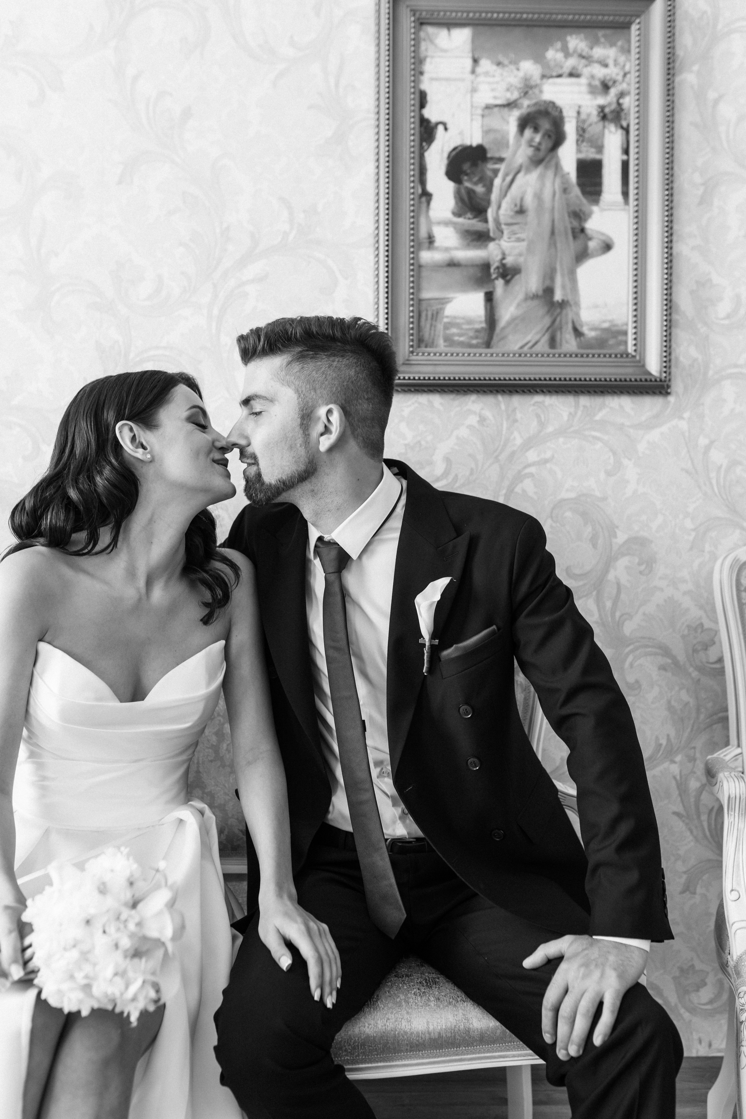 Прогулки во время свадебного банкета. Happiness is in the moments