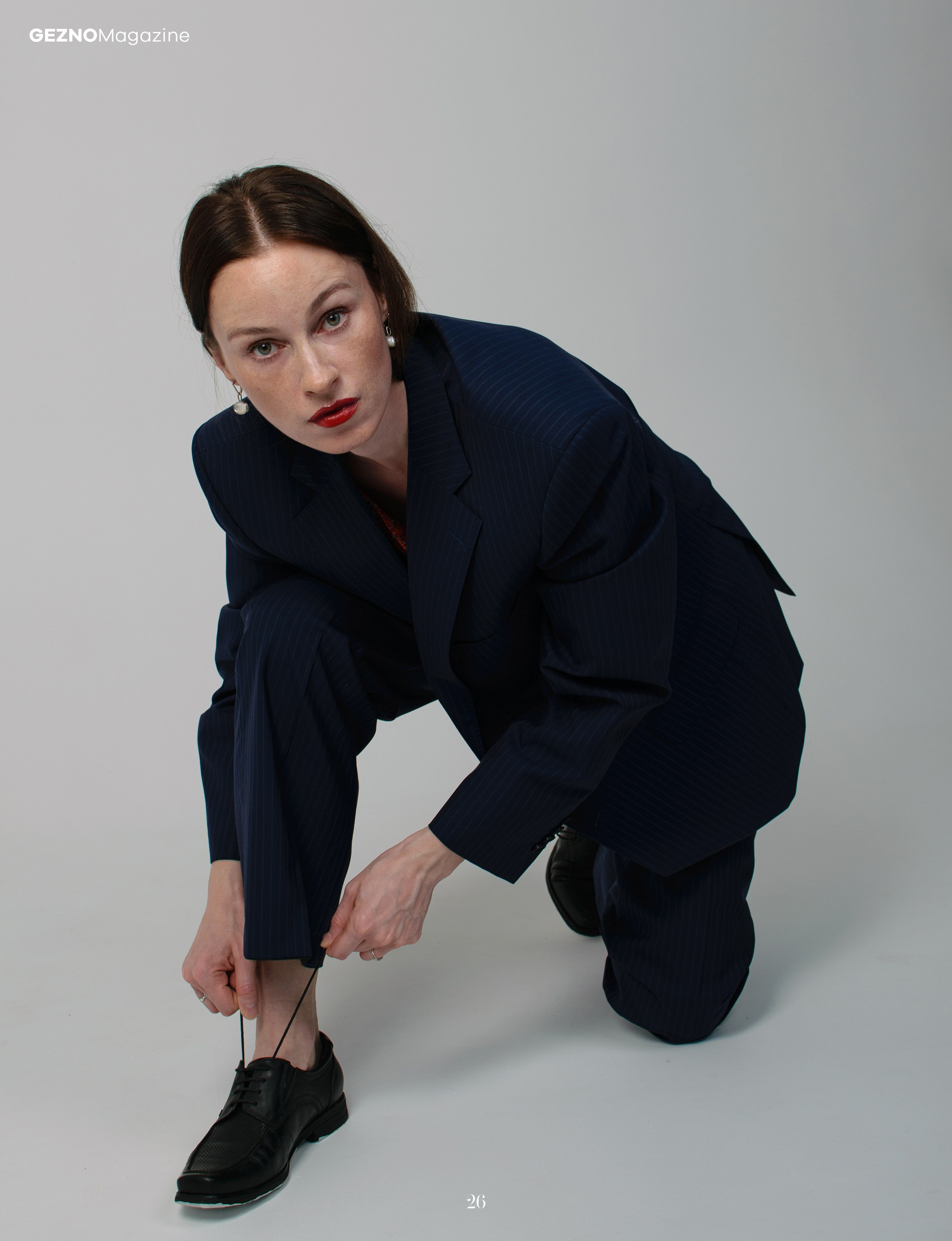 GEZNO, Paris, France Потеря -  история о том, как женщина теряет себя, выполняя мужские обязанности изо дня в день Фотограф в Омске Ульяна Красикова 