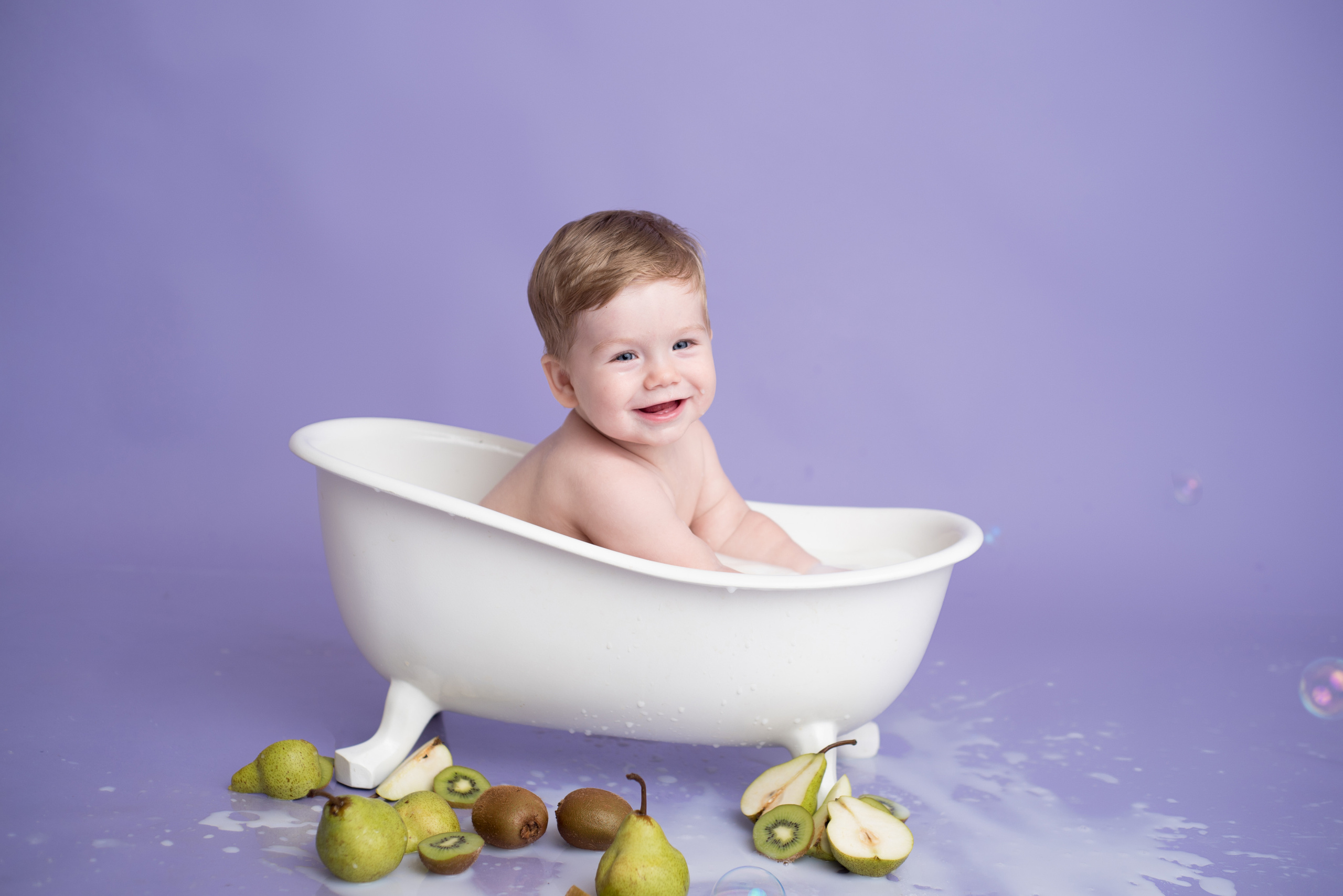 Молочная ванна. Детский фотограф в г. Ростове-на-Дону Кристина Соболевская