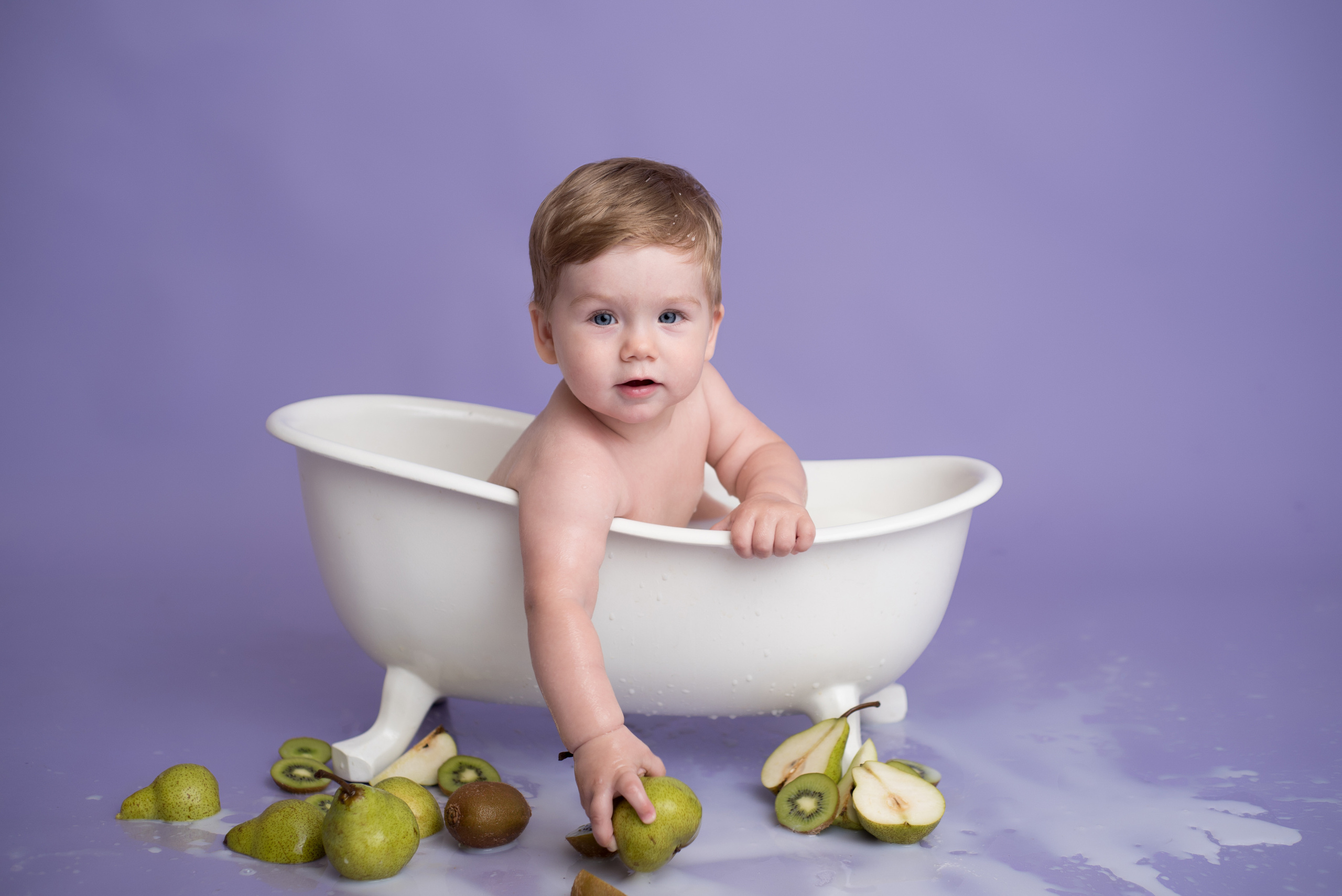 Молочная ванна. Детский фотограф в г. Ростове-на-Дону Кристина Соболевская