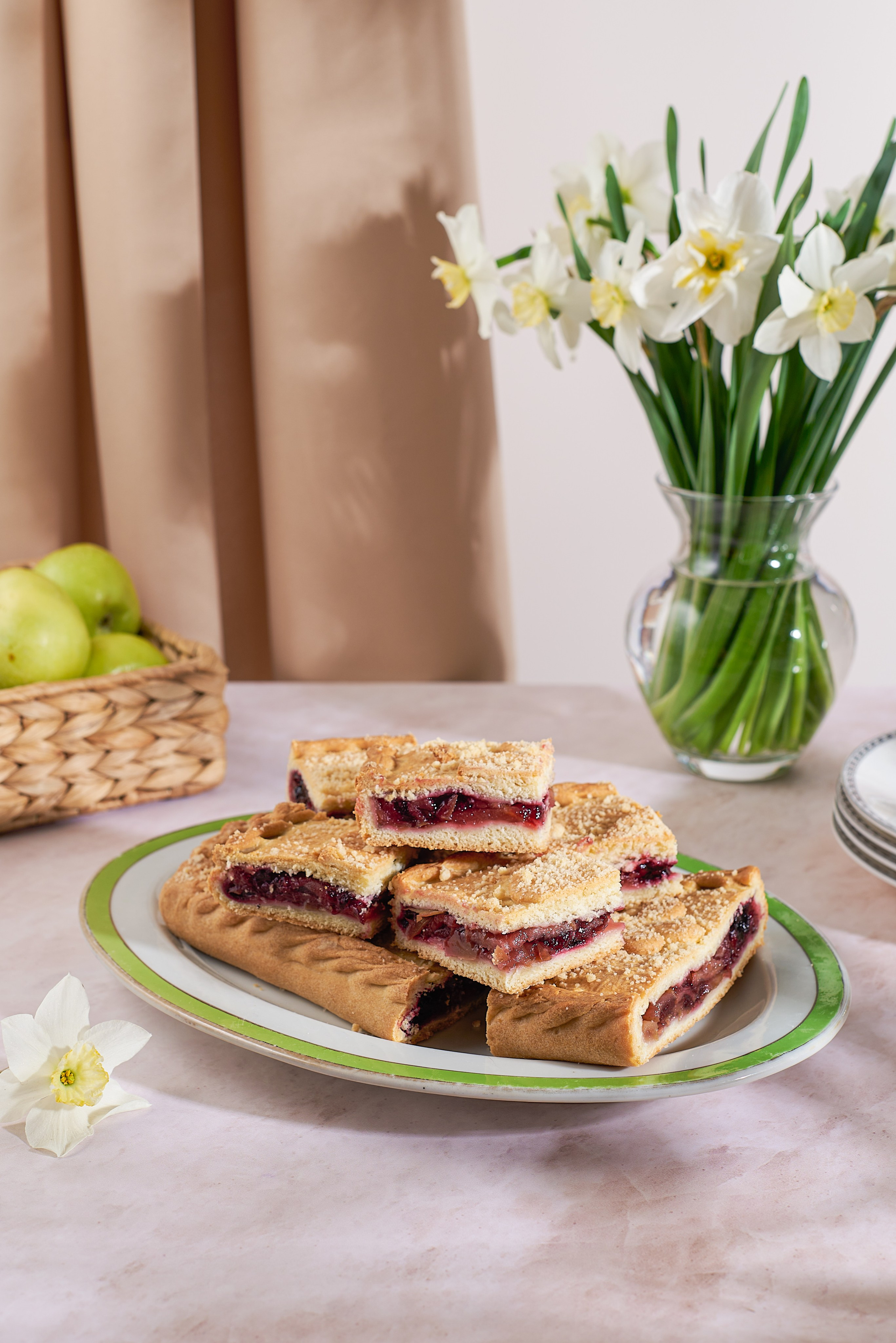 Приветствую Вас на своей странице! Я Розалина Федорова, предметный и фудфотограф в Уфе. Добро пожаловать на мою страницу!