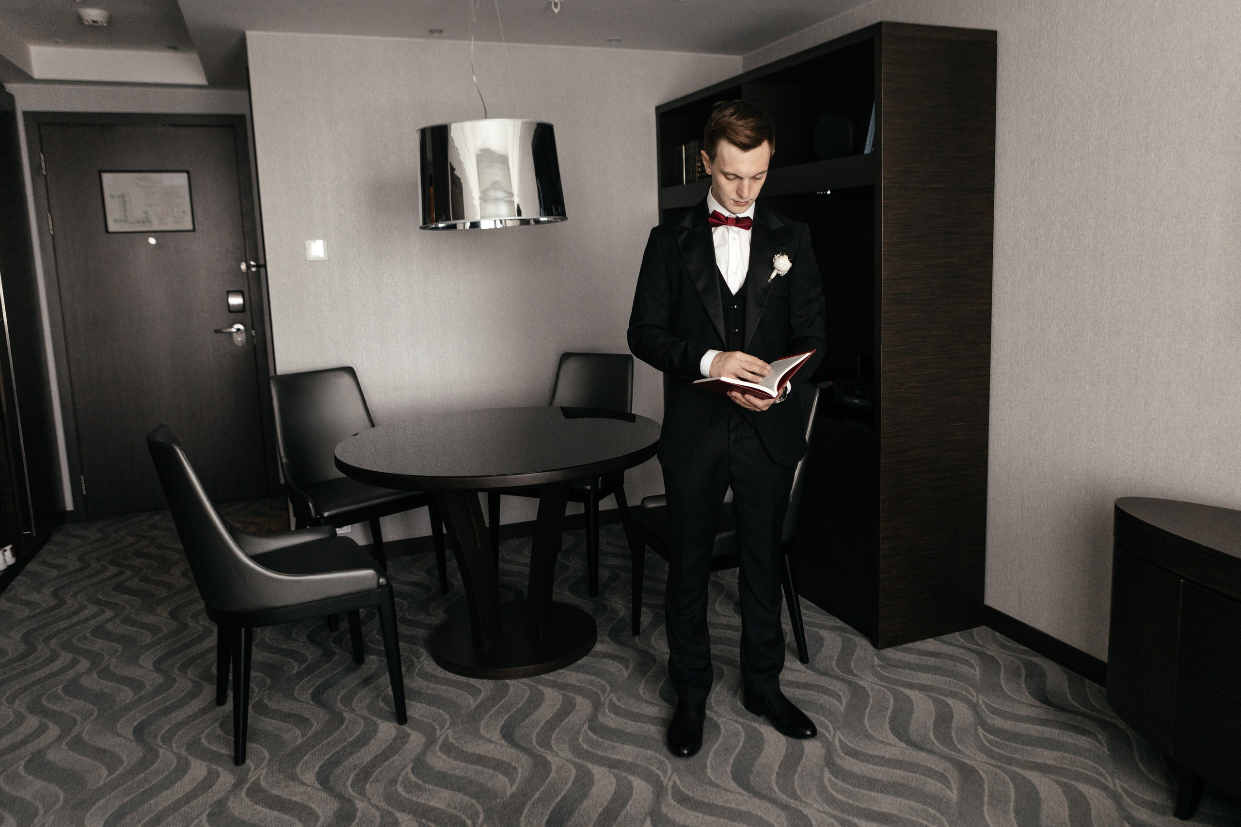 Свадебный фотограф Уфа — Руслан ГабдлисламовЖивые эмоции, красивые кадры, воспоминания на всю жизнь.Работаю по всей Республике Башкортоста. Свадебный фотограф Уфа Руслан Габдлисламов