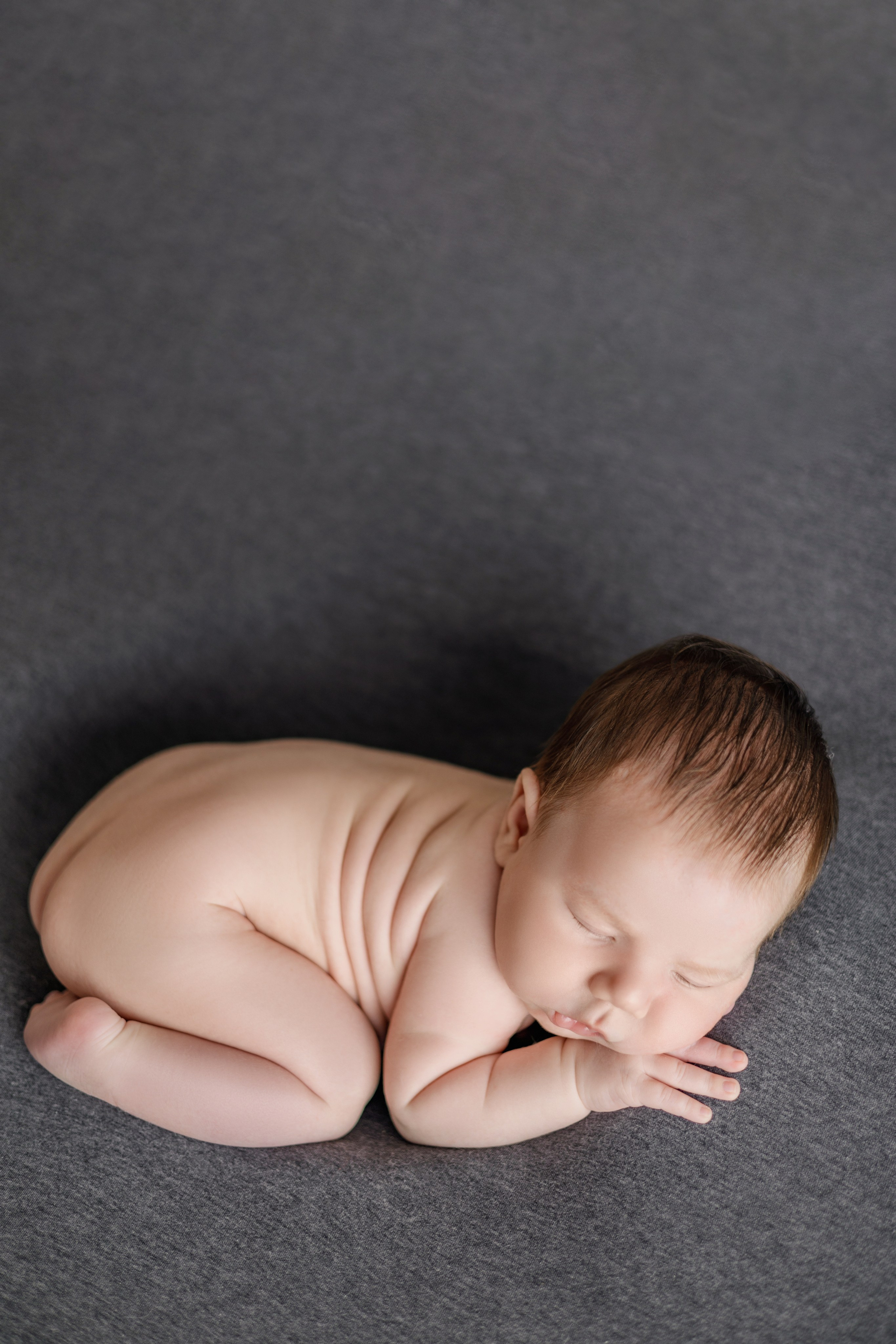 Мирон. Евгения Горбунова фотограф новорожденных в Новом Уренгое