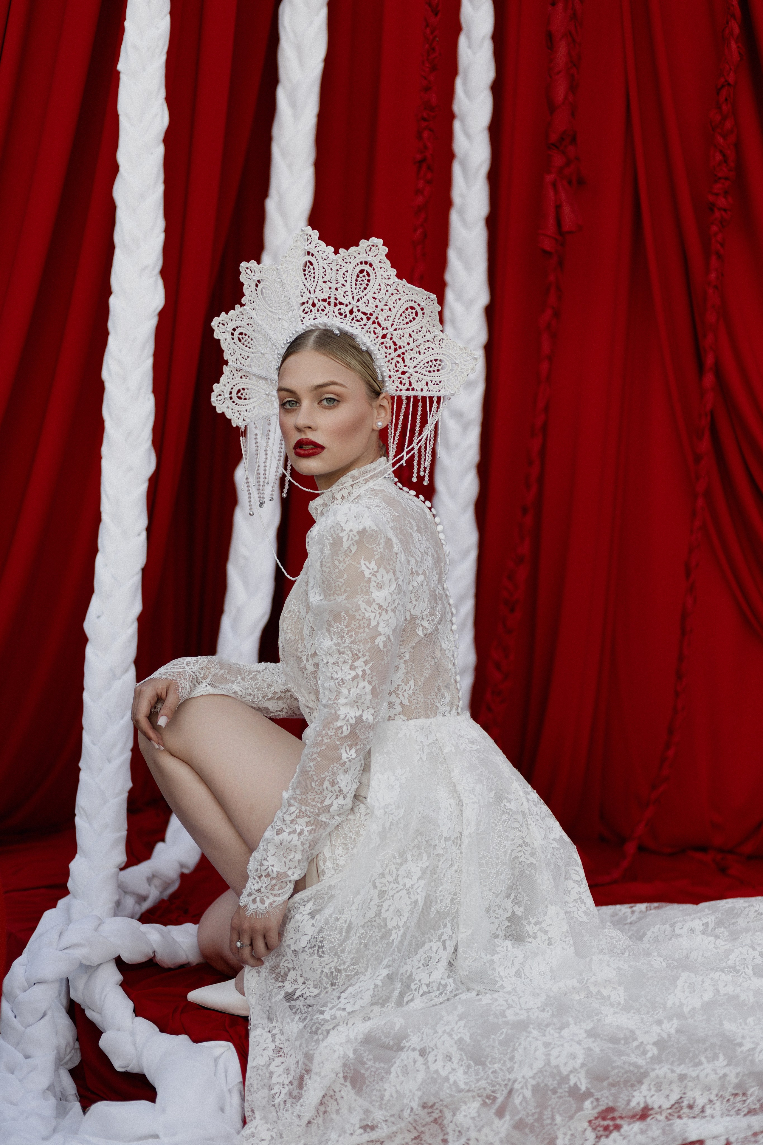 Профессиональный свадебный фотограф в Краснодаре. Эмоциональные фото с церемонии, прогулки, банкета. Красивые портреты, стильные кадры деталей. Съемка в натуральной эстетике, сохранение ваших ярких моментов навсегда.