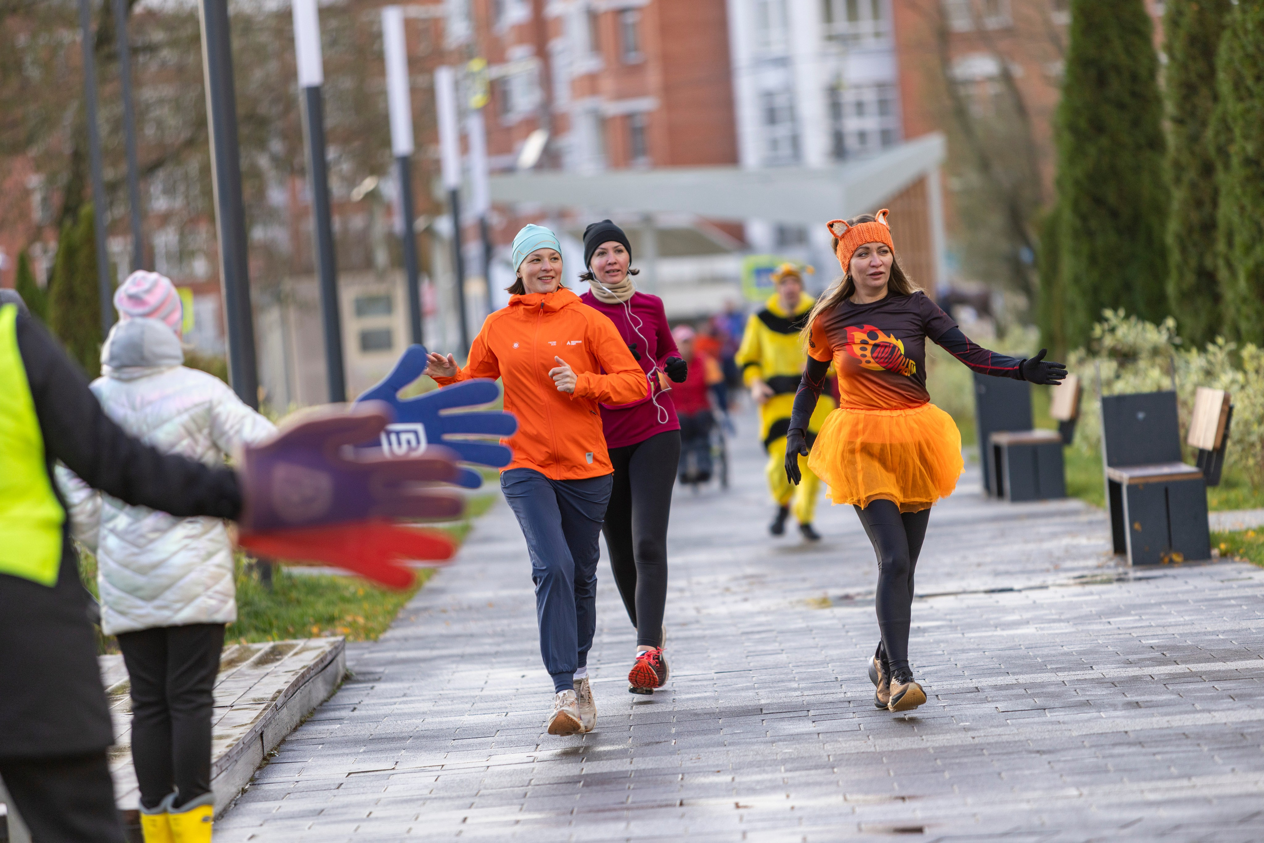 5 вёрст в городском парке Лобня 18.10.25. Фотограф Сергей Ловкий