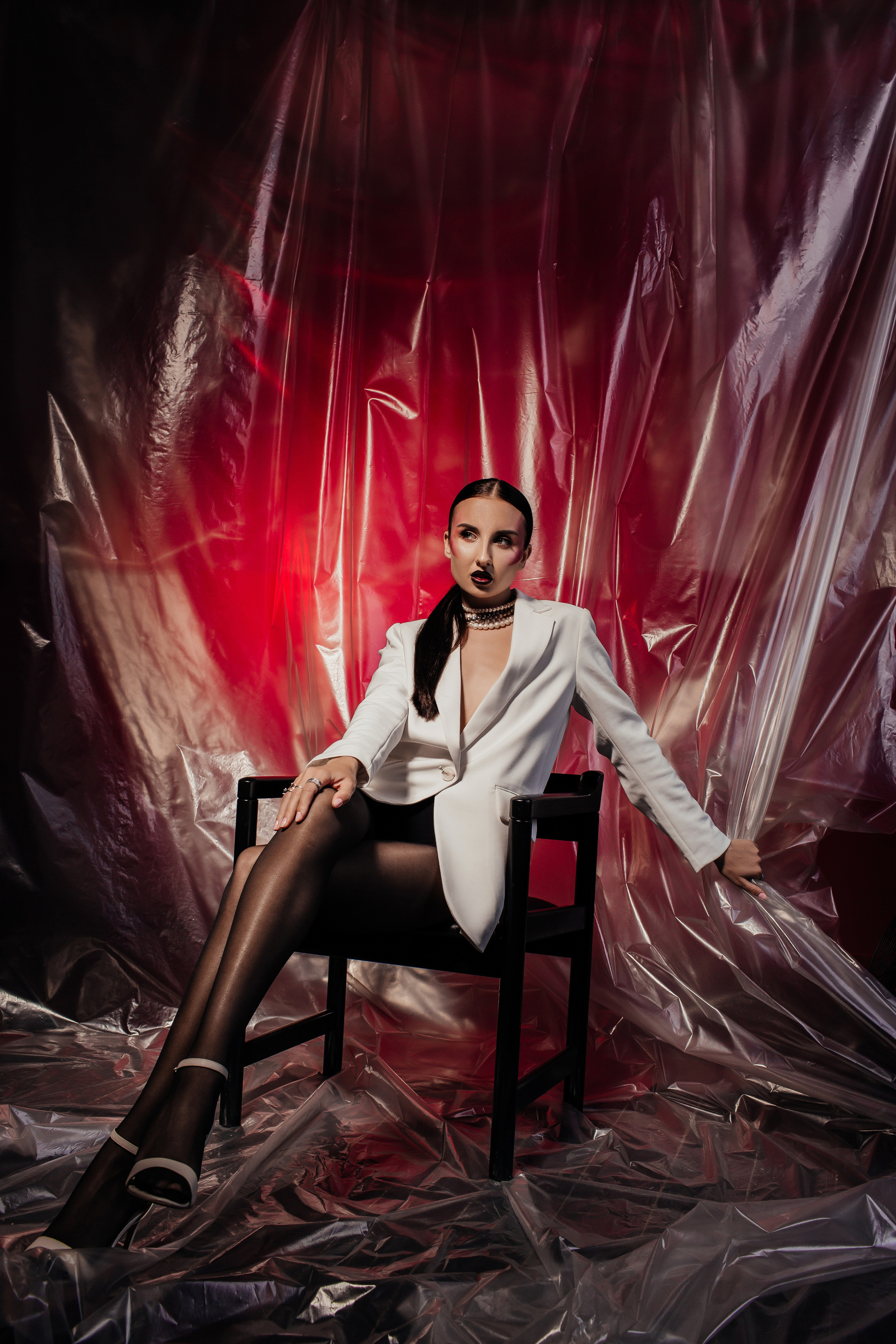 Женский портрет (в интерьере). Свадебный и портретный фотограф в Симферополе и Крыму