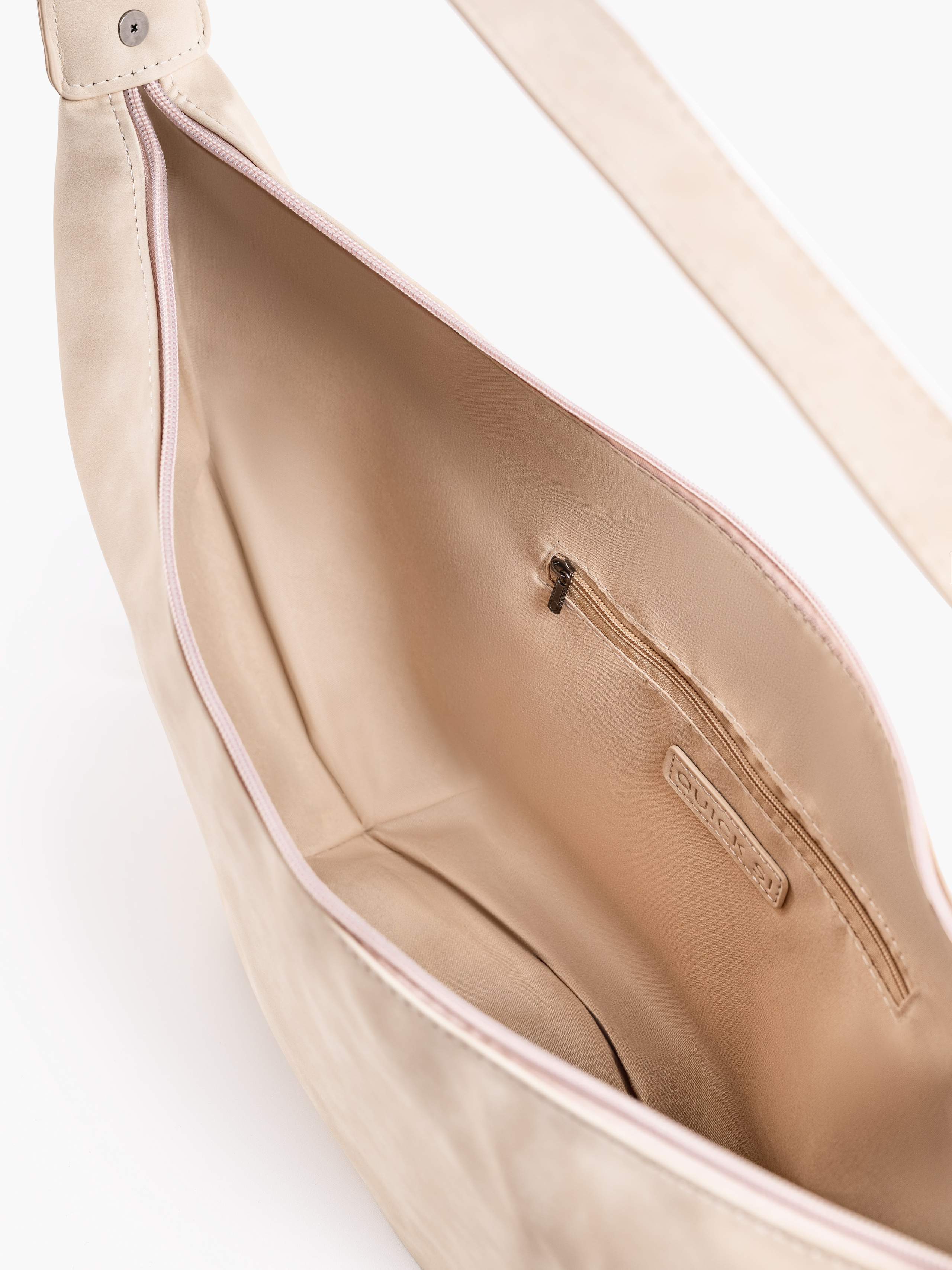 Q Сумки хобо серия 1. Предметный фотограф, фото для маркетплейсов Пятигорск, КМВ