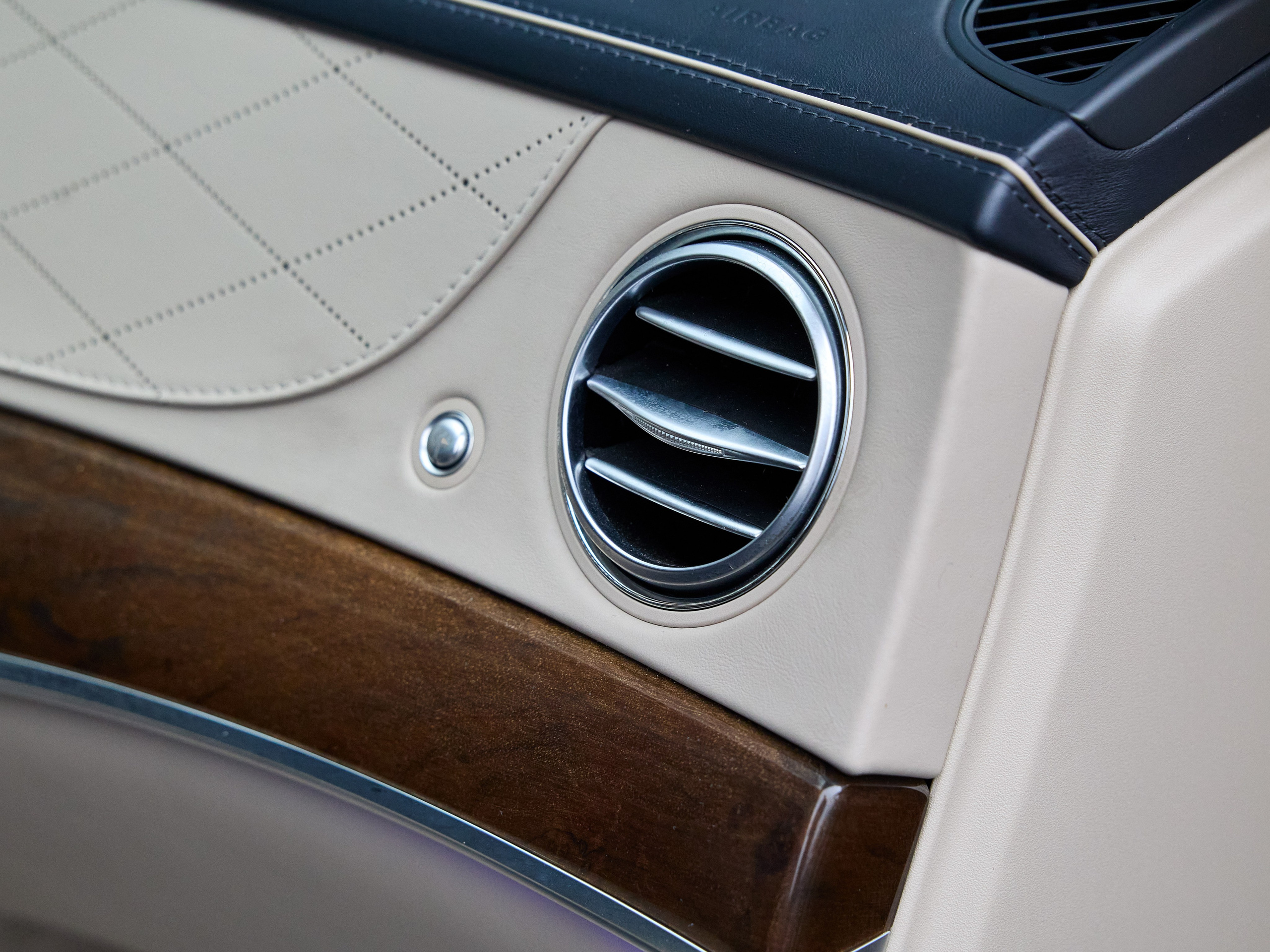 Mercedes S500. IDeAI studio