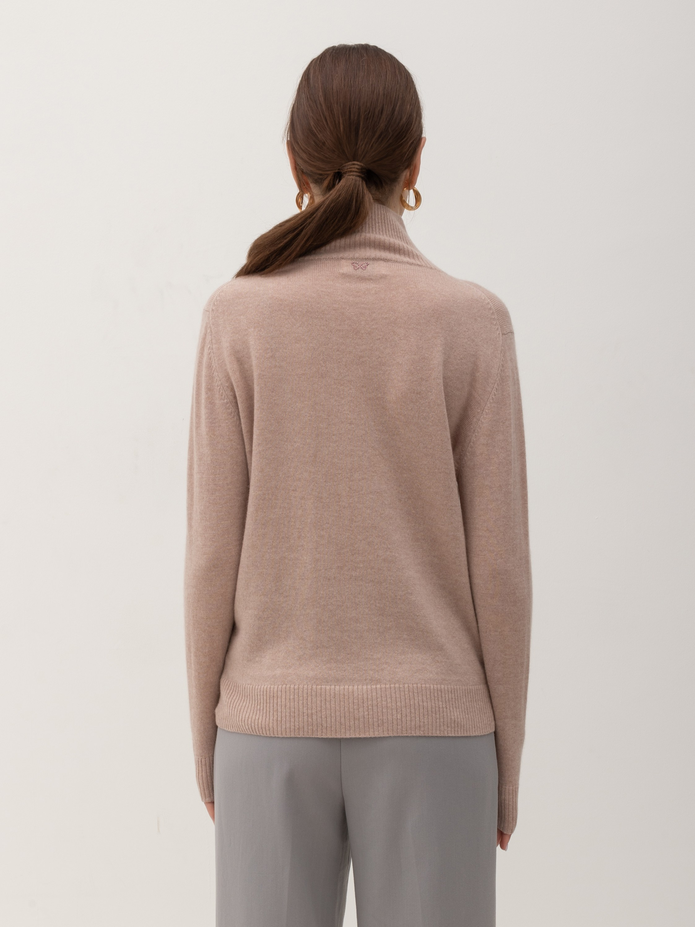 Каталог Лаура. Portfolio ideai-studio