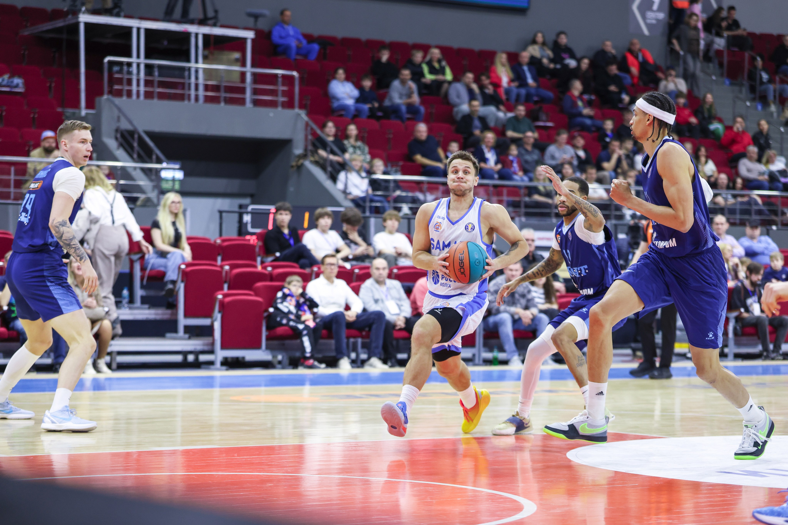 Баскетбол. Самара — Зенит. Единая лига ВТБ. Спортивный фотограф в Самаре