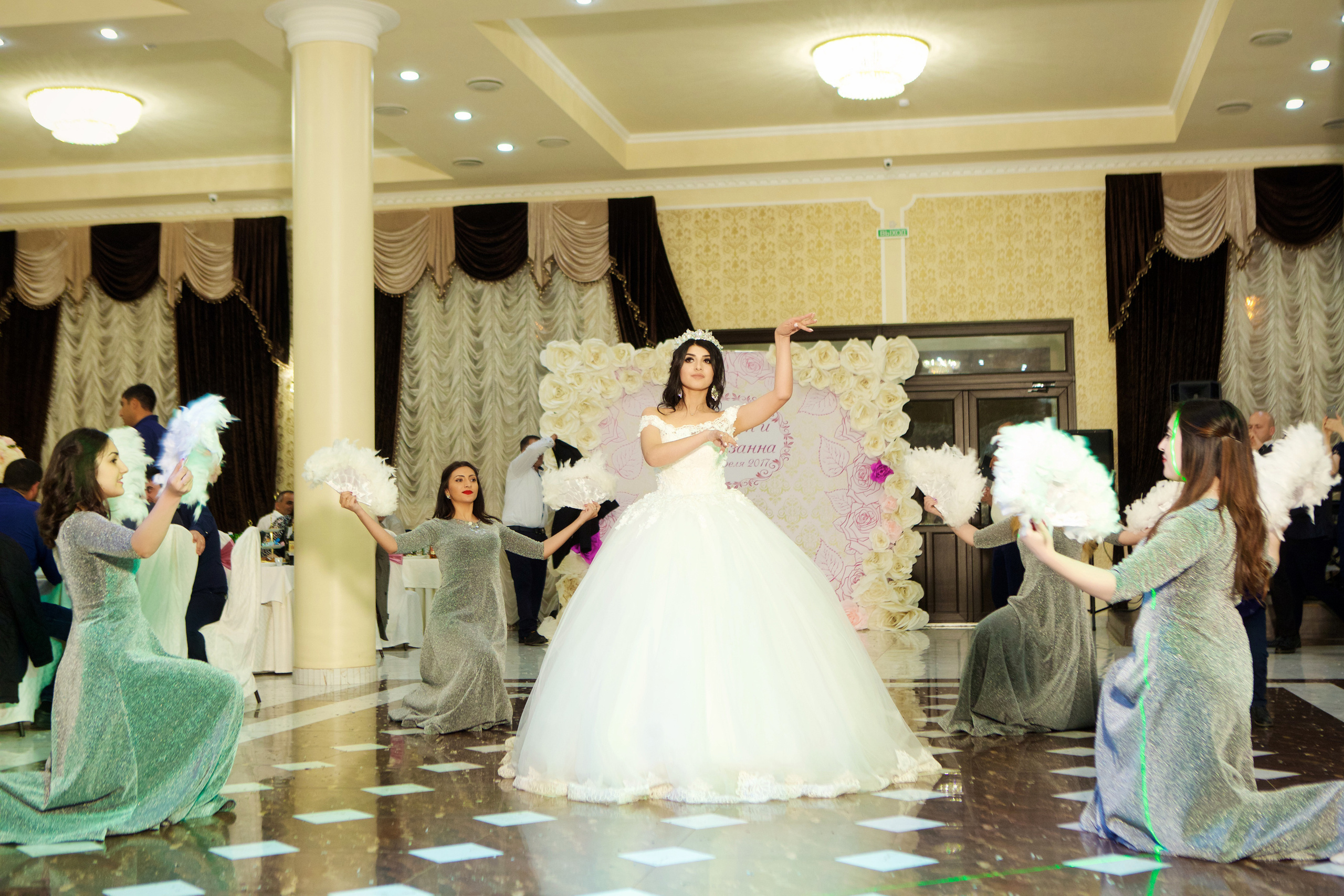 Свадебная фотосессия Армена и Рузанны. Профессиональный фотограф в Краснодаре Виталий Васькович