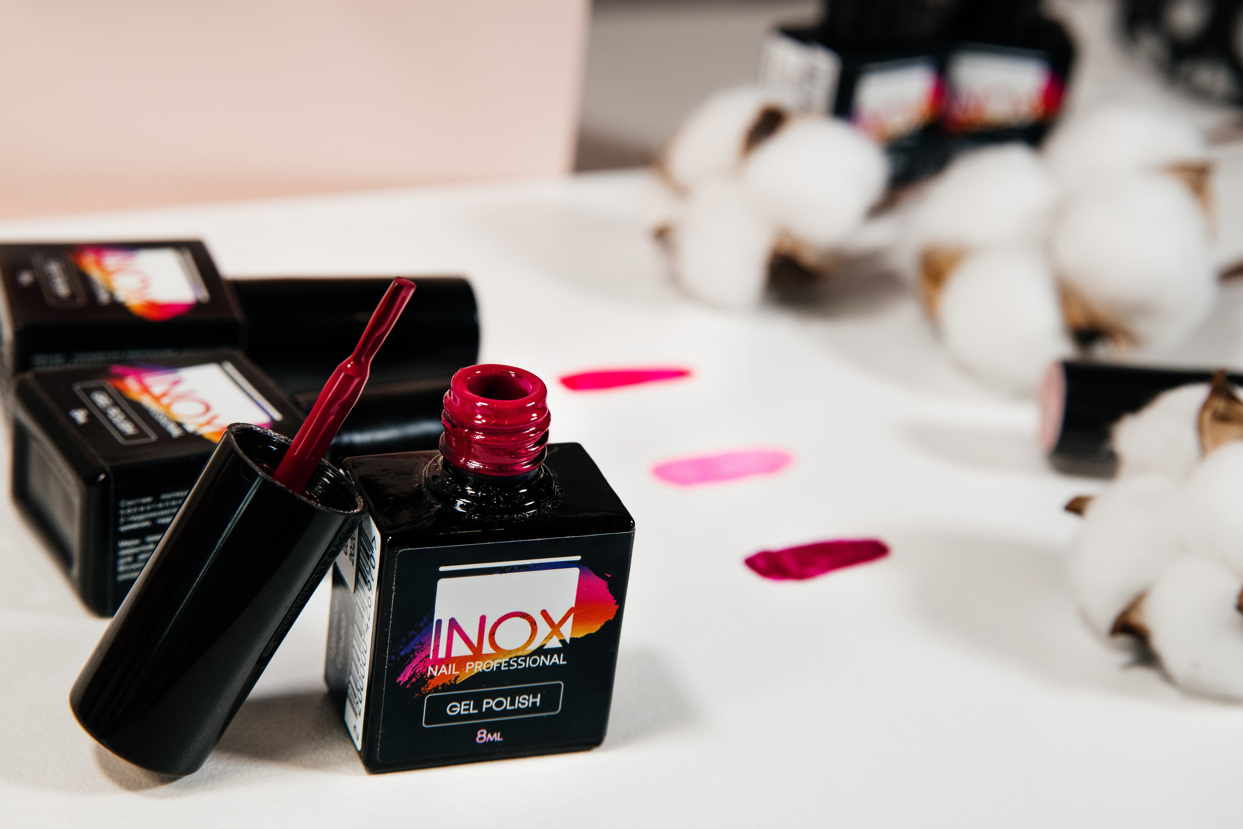 Маникюр предметка. Свадебный и семейный фотограф Максим Сорокин