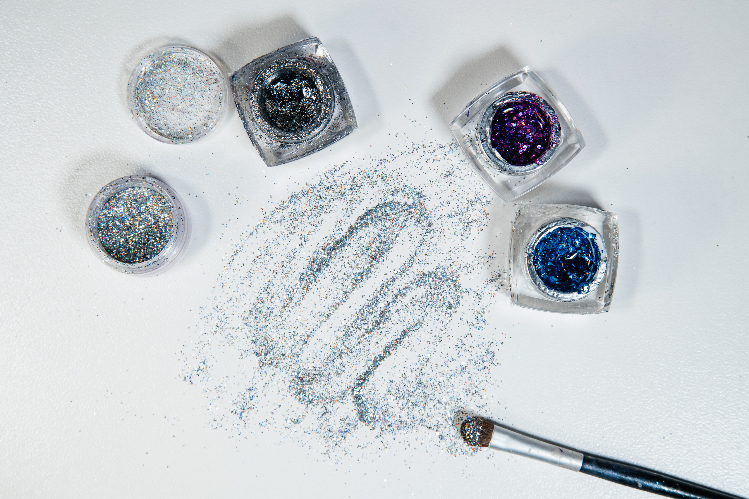 Маникюр предметка. Свадебный и семейный фотограф Максим Сорокин