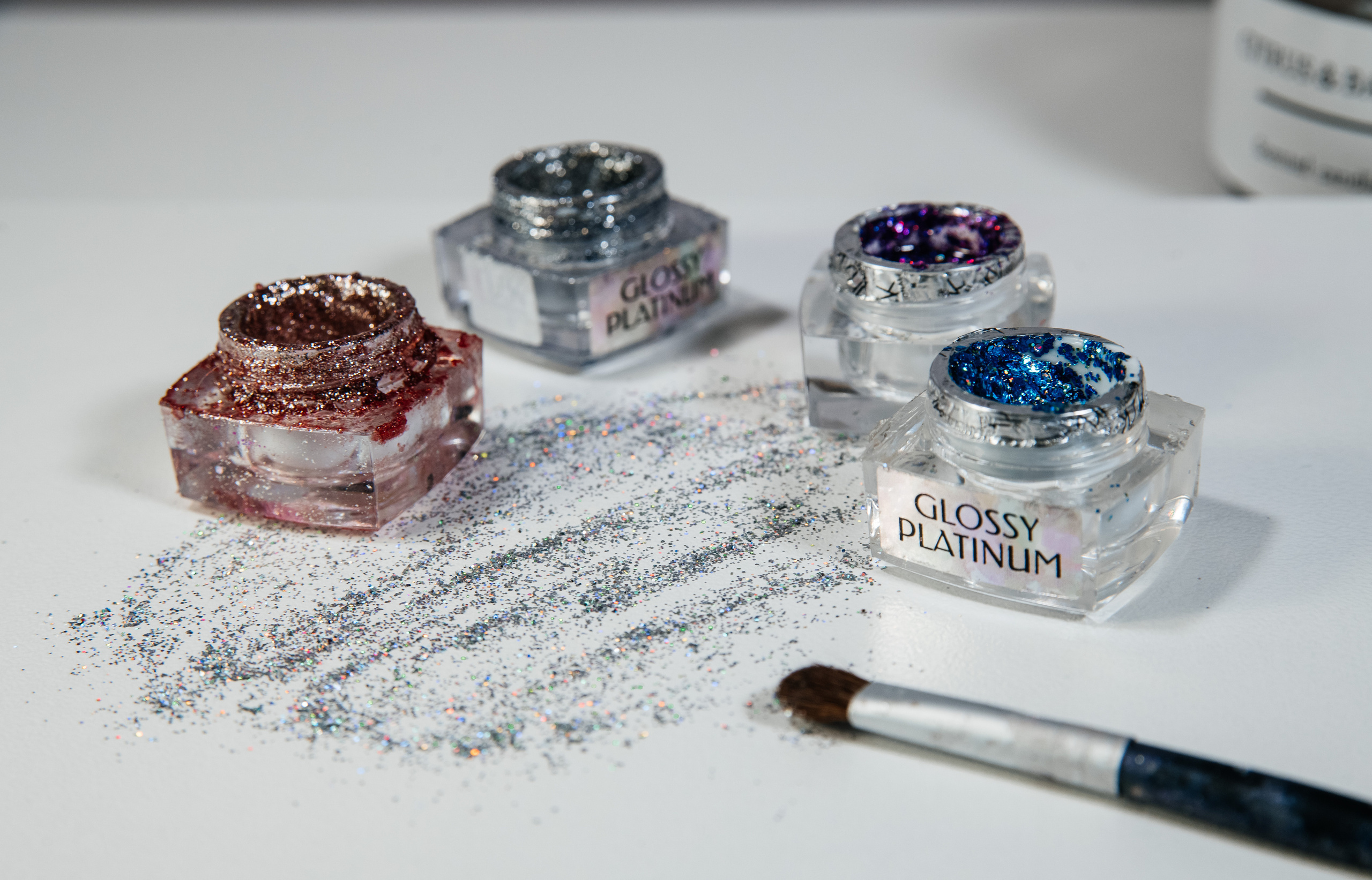 Маникюр предметка. Свадебный и семейный фотограф Максим Сорокин