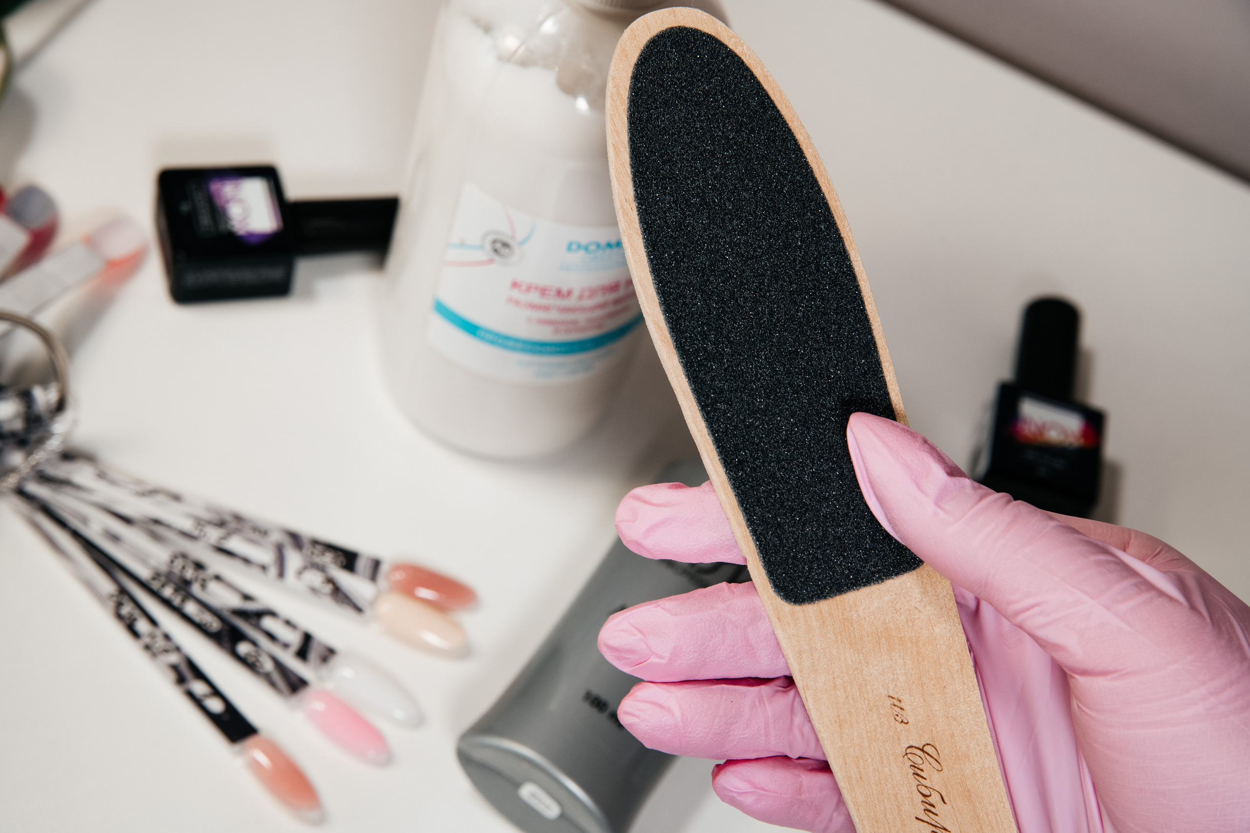 Маникюр предметка. Свадебный и семейный фотограф Максим Сорокин