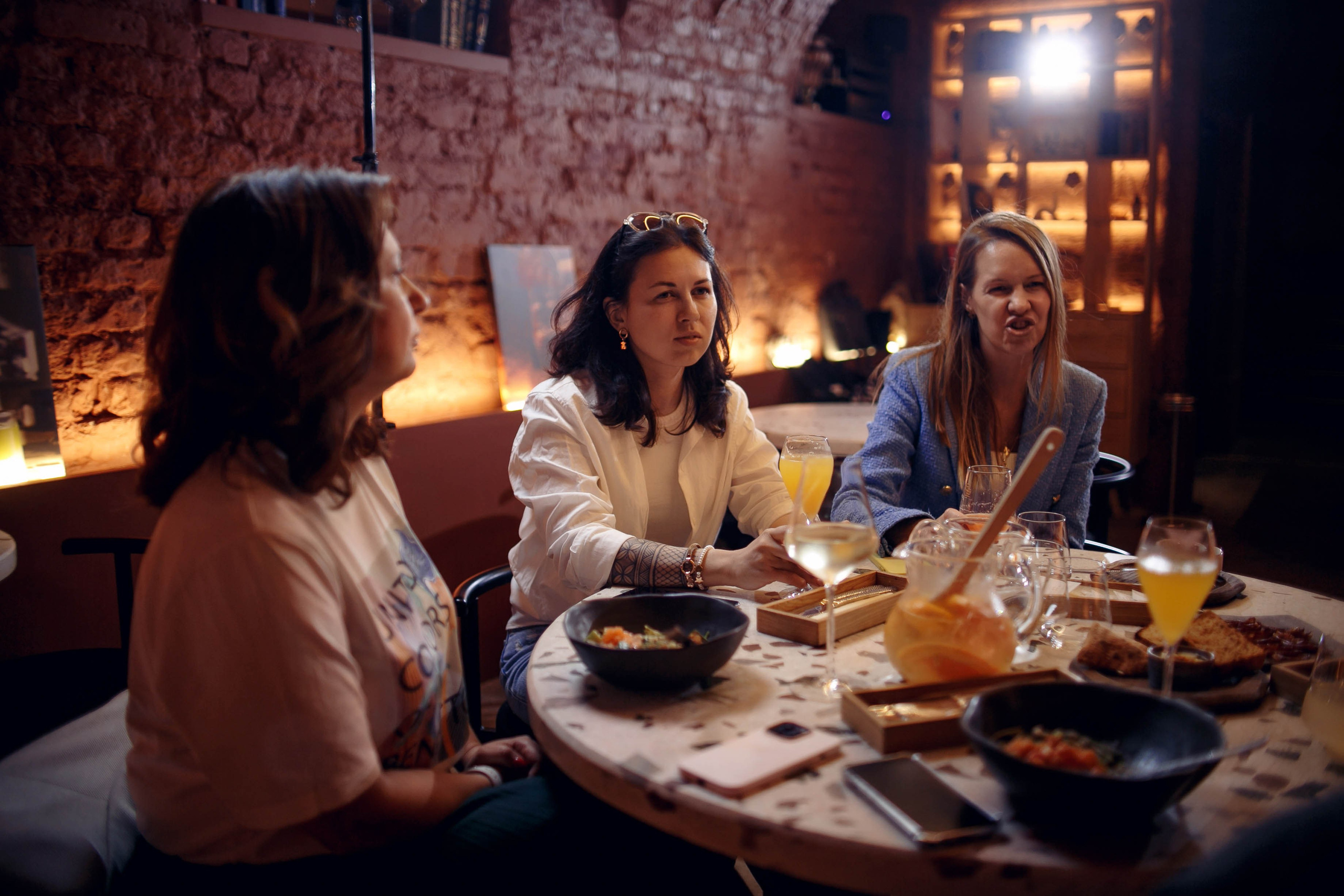 Встреча в «Союз писателей». Ваш репортажный фотограф Артемий Антонов