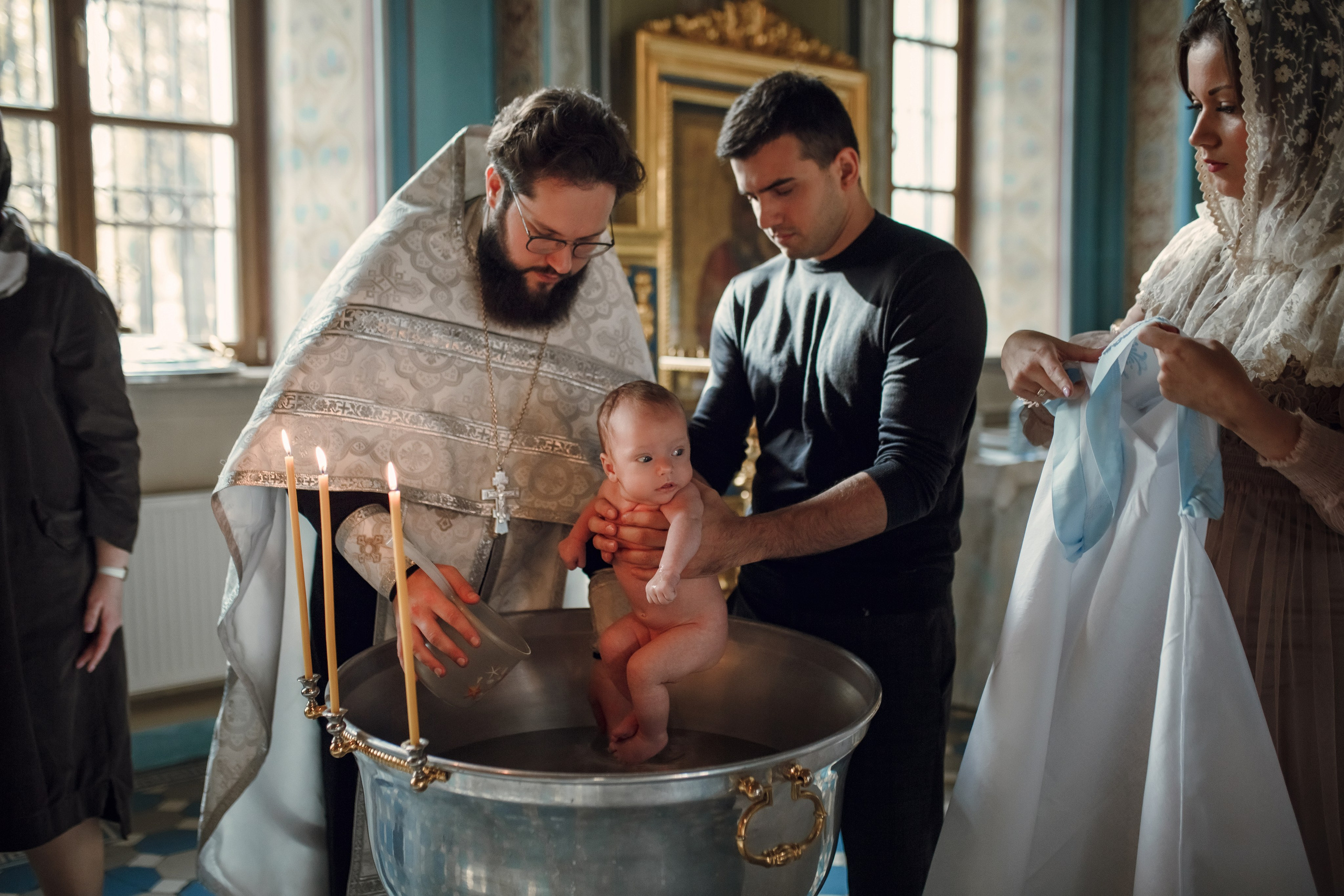 Крещение Артемия. Фотограф на Крещение, семейный фотограф в Москве