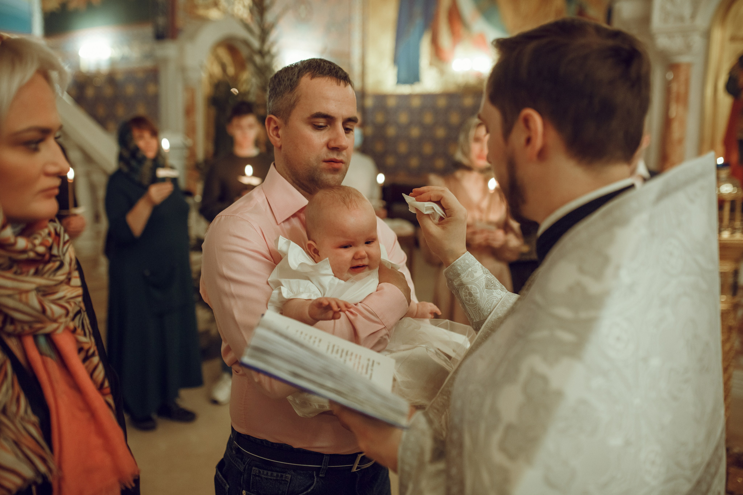 Крещение Виктории. Фотограф на Крещение, семейный фотограф в Москве