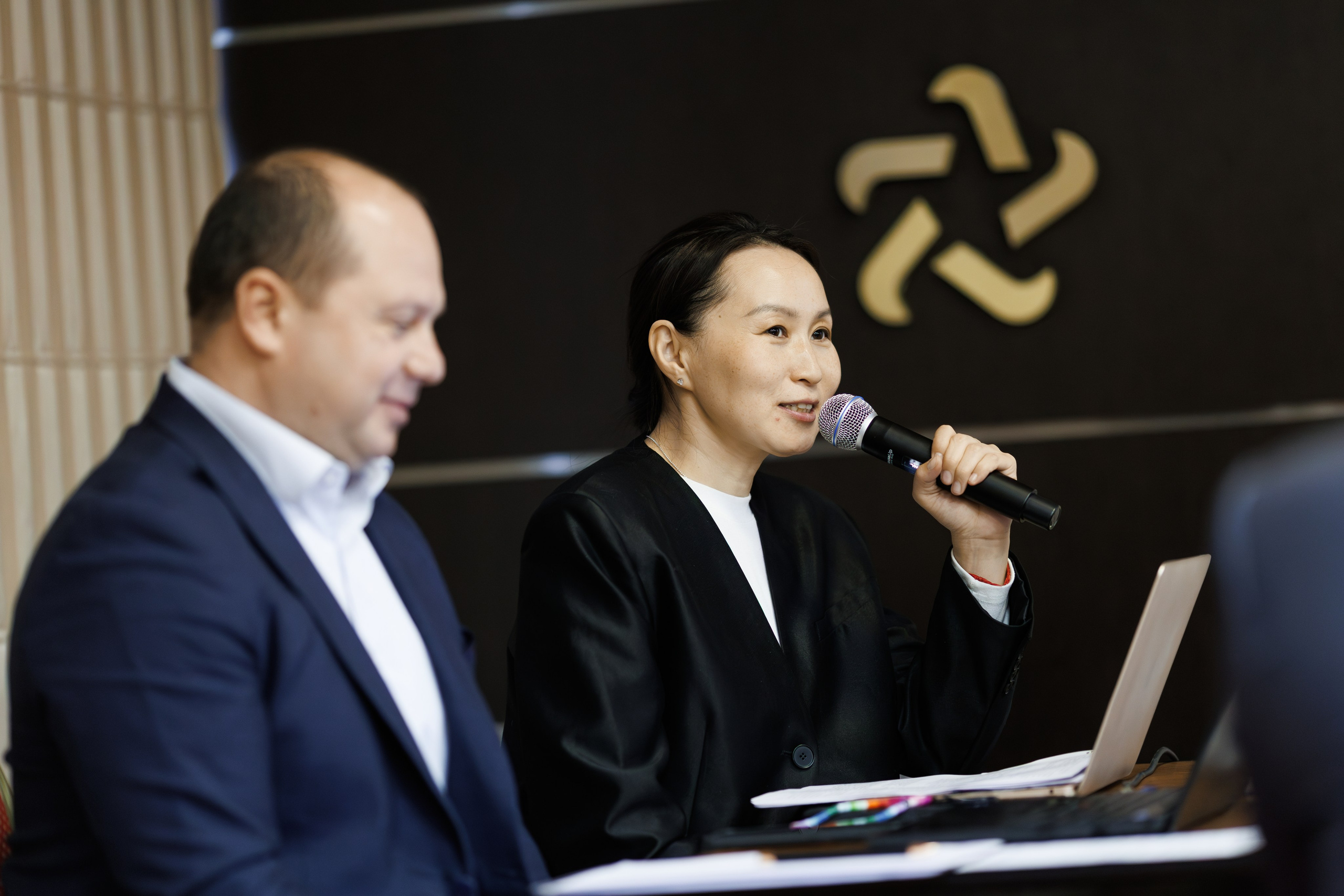 Портфолио с выставок, конференций и форумов. Репортажный фотограф в Москве Миронов Максим