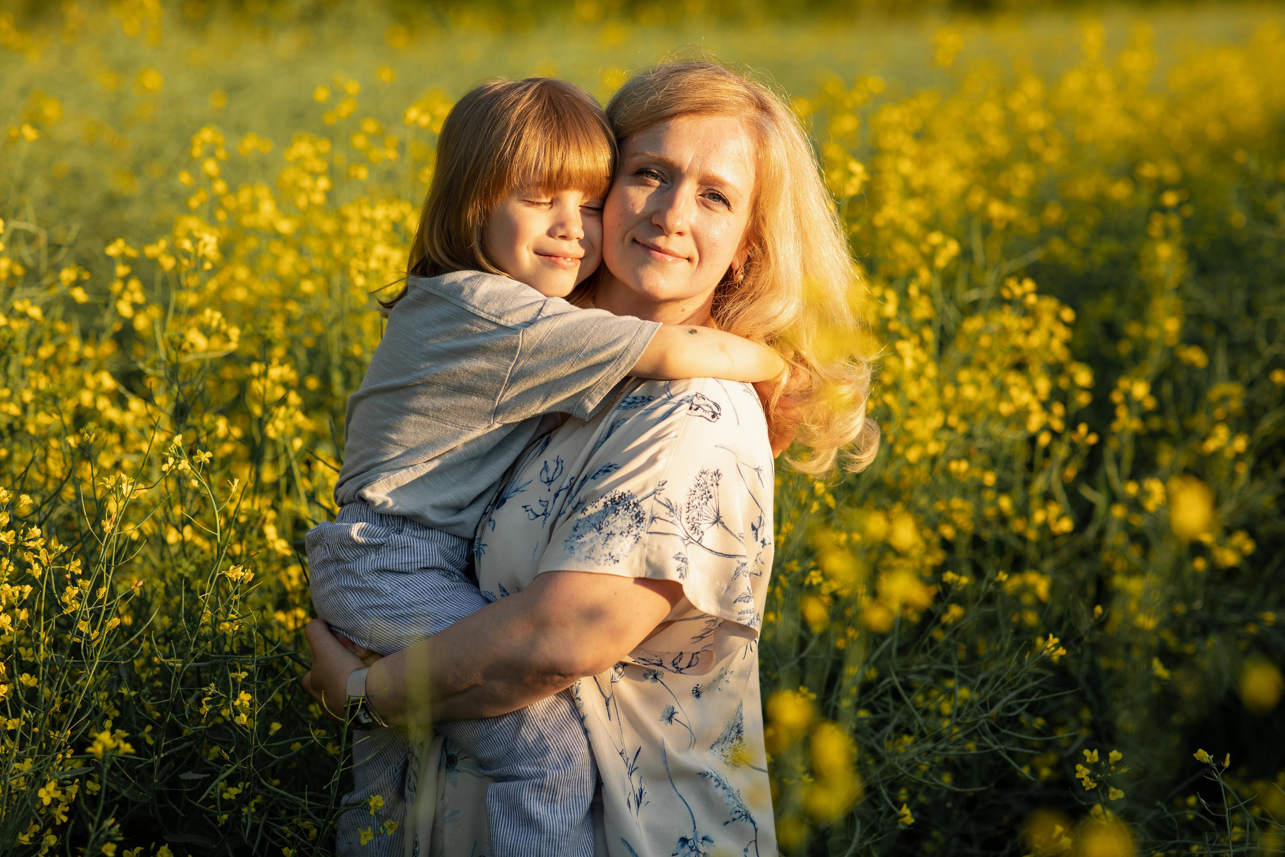 Лев Кырык с мамой. Женский семейный фотограф Тула Москва Захарова Анна
