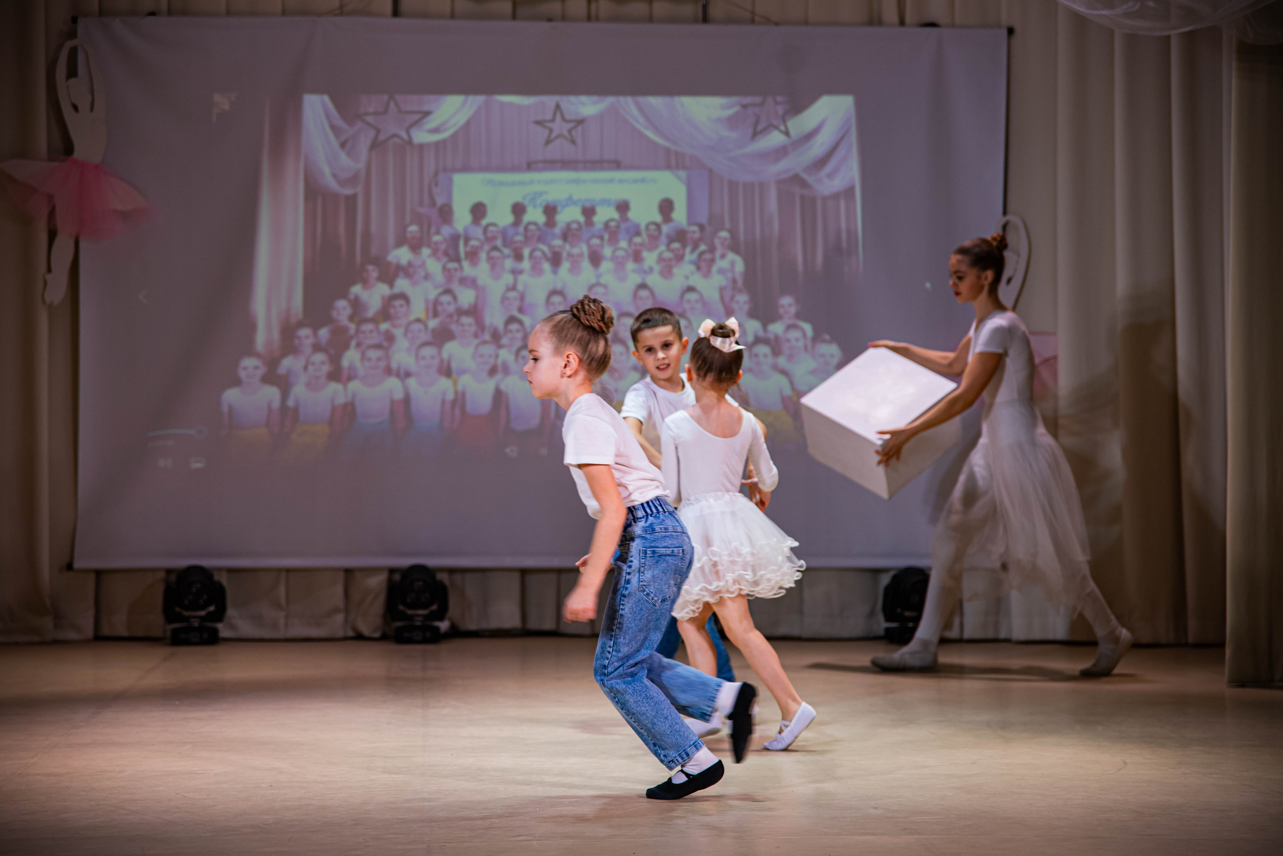 «Конфетти» Юбилейный концерт «Твори Добро». Фотограф Дарья Маташкова