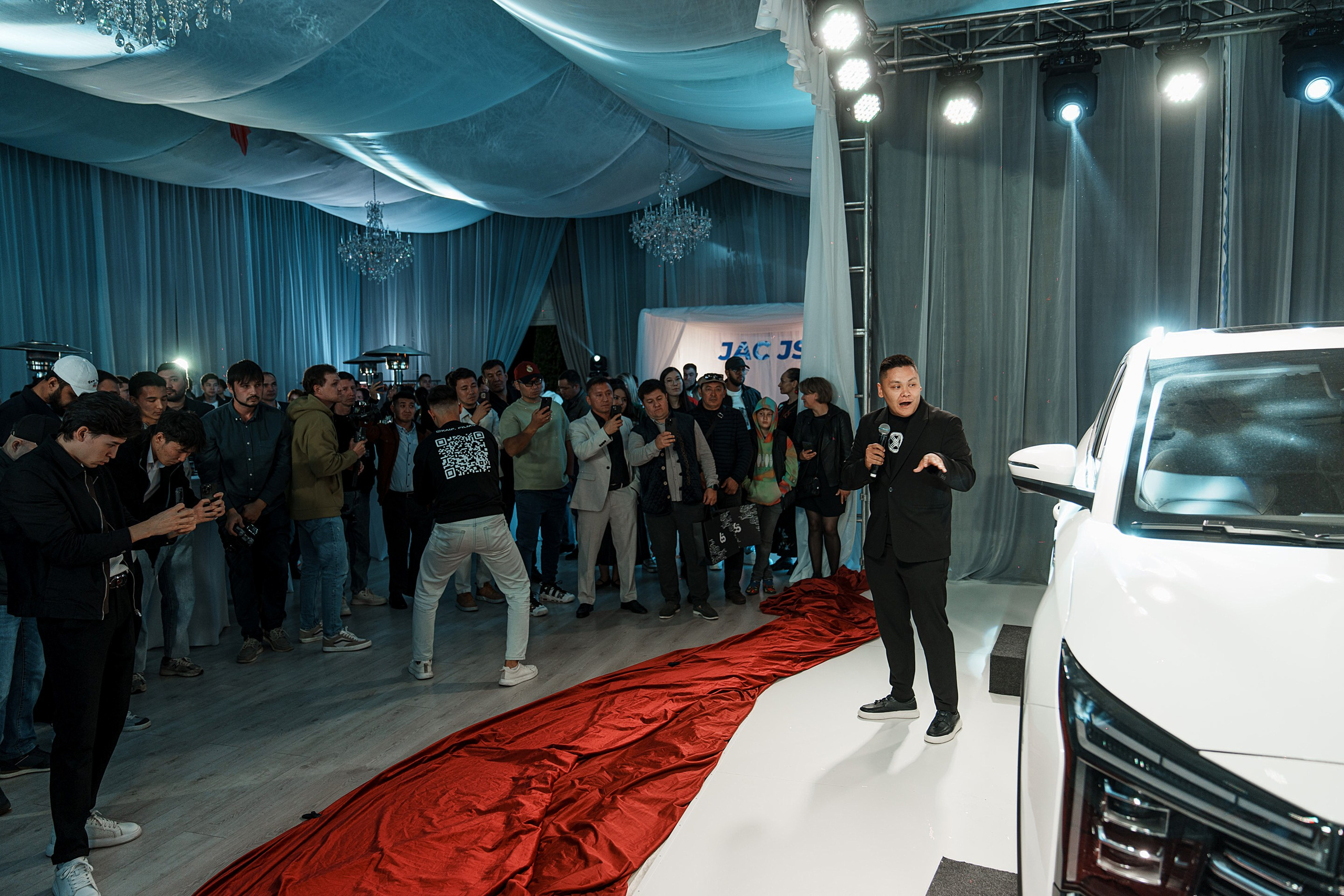 Презентация новой моделей JAC JS8. Фотограф TAULAN_1