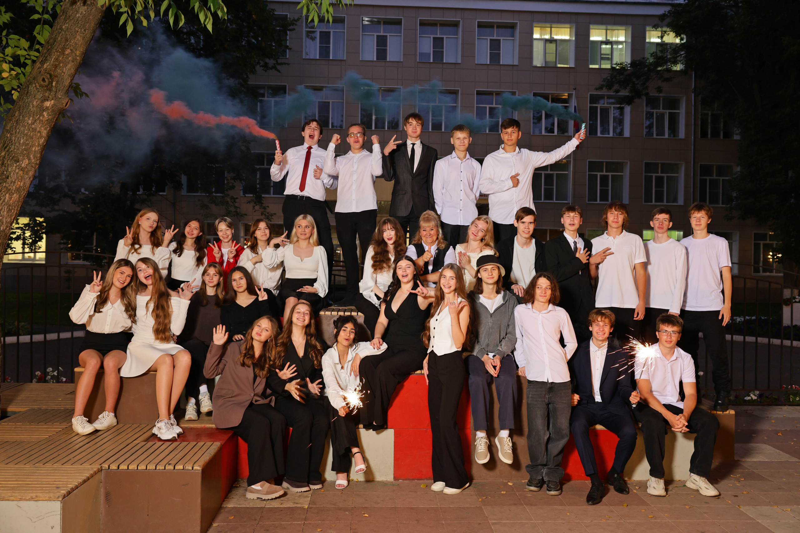 Выпускники 2025-2026. Современный выпускные альбомы Вологда