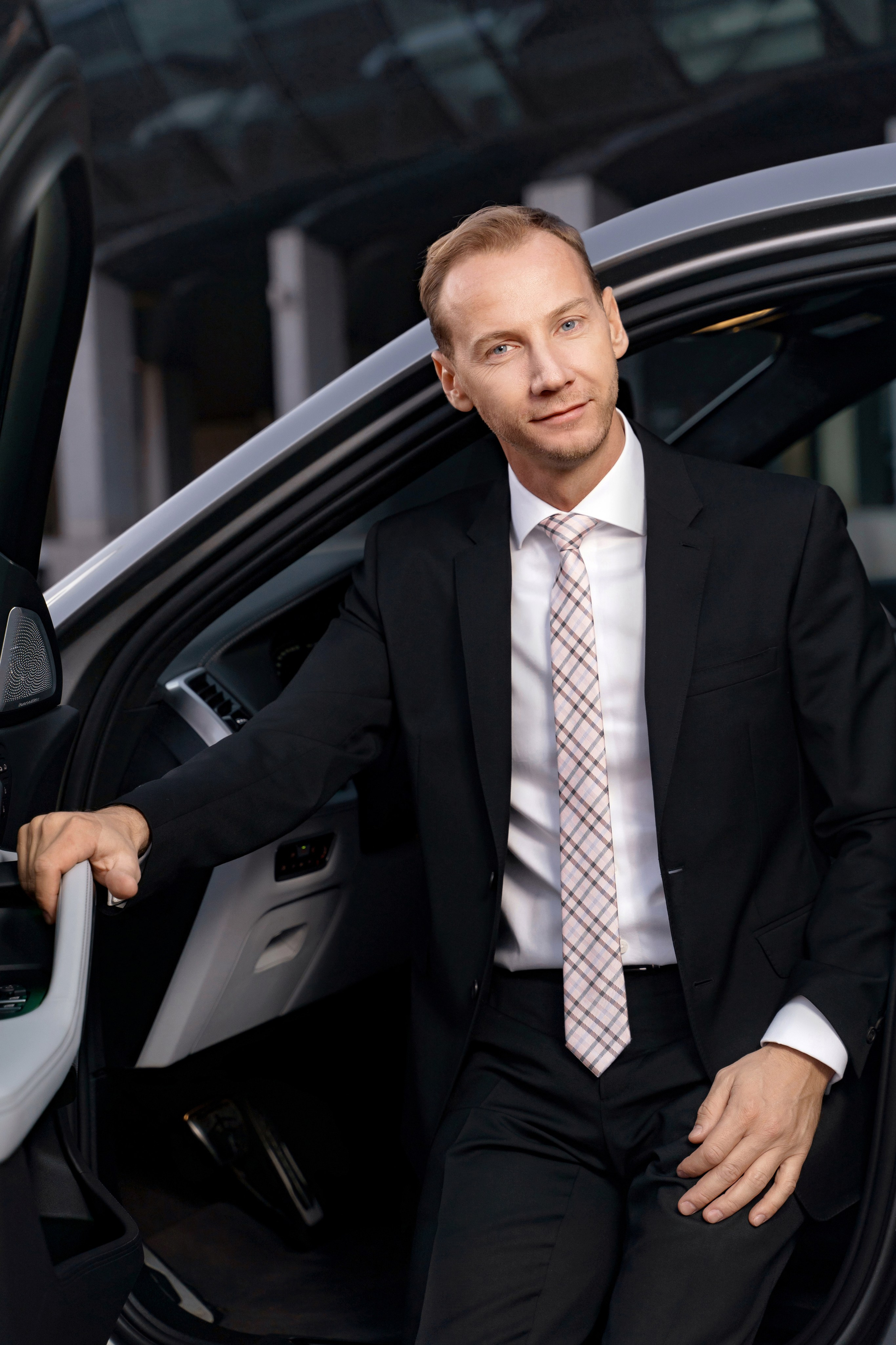 Имиджевые портреты генерального директора компании. Корпоративный, имиджевый и промышленный фотограф — Максим Меш