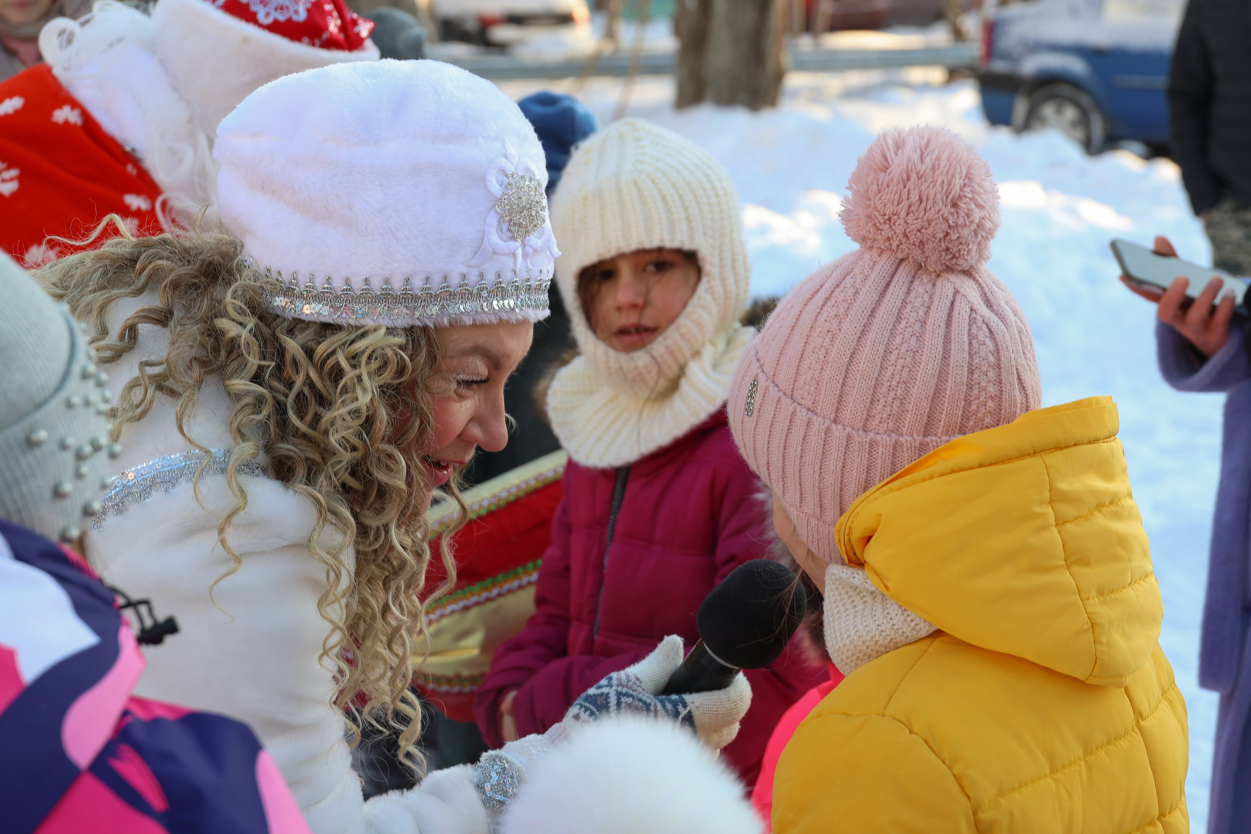 Новогодний праздник на улице