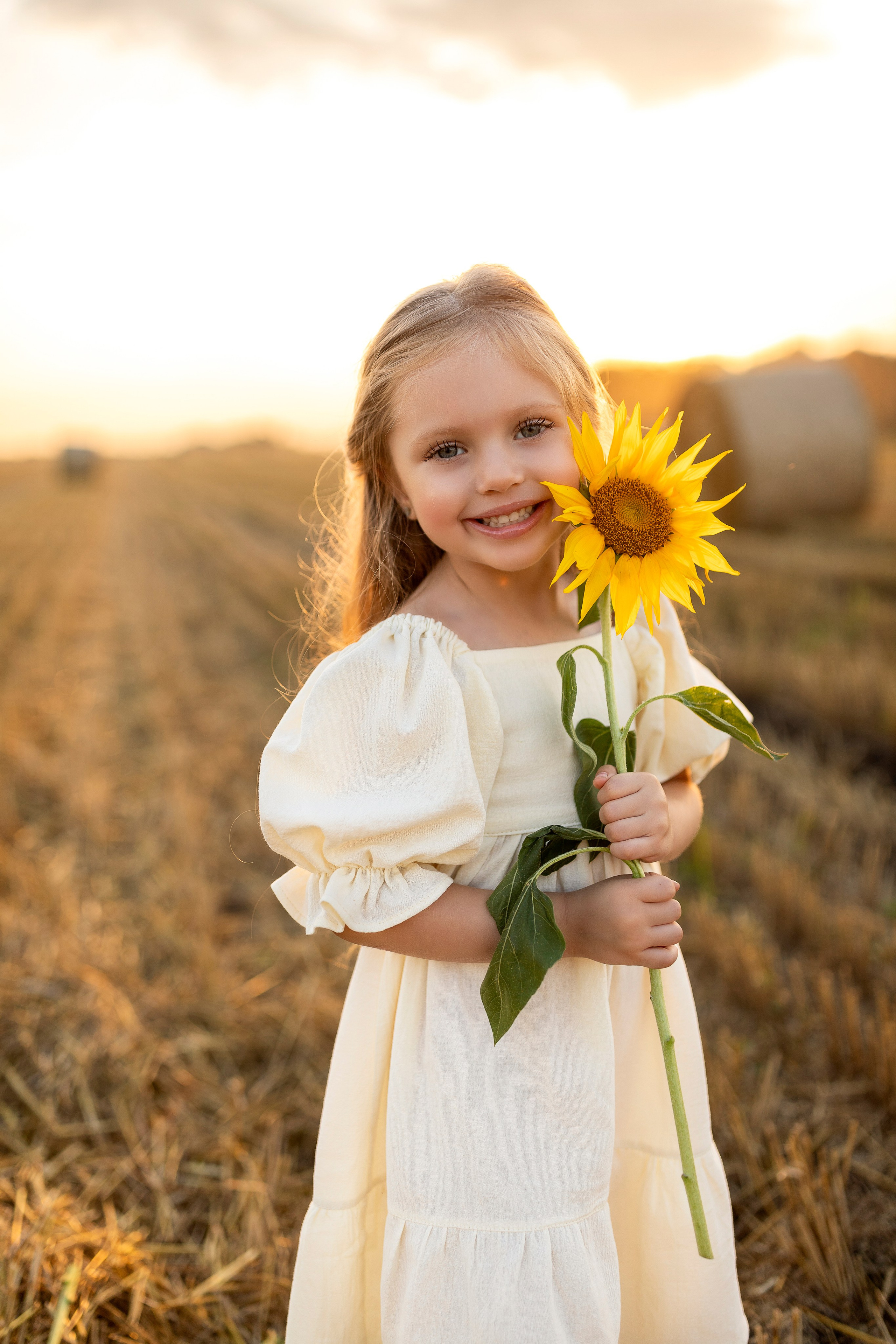 На сеновале. Настасья Перова Фотограф