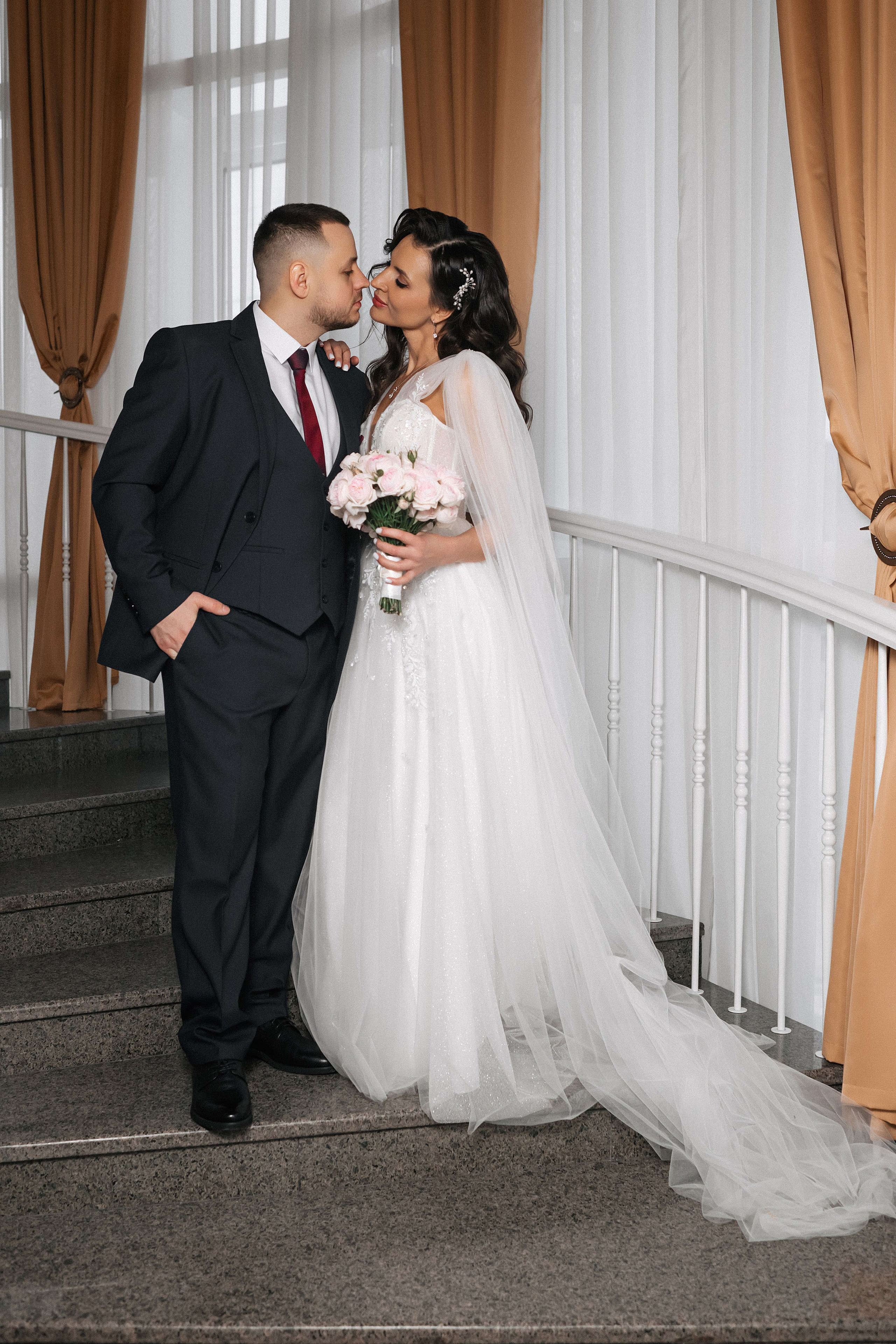 Свадебный фотограф Новосибирск по доступной цене