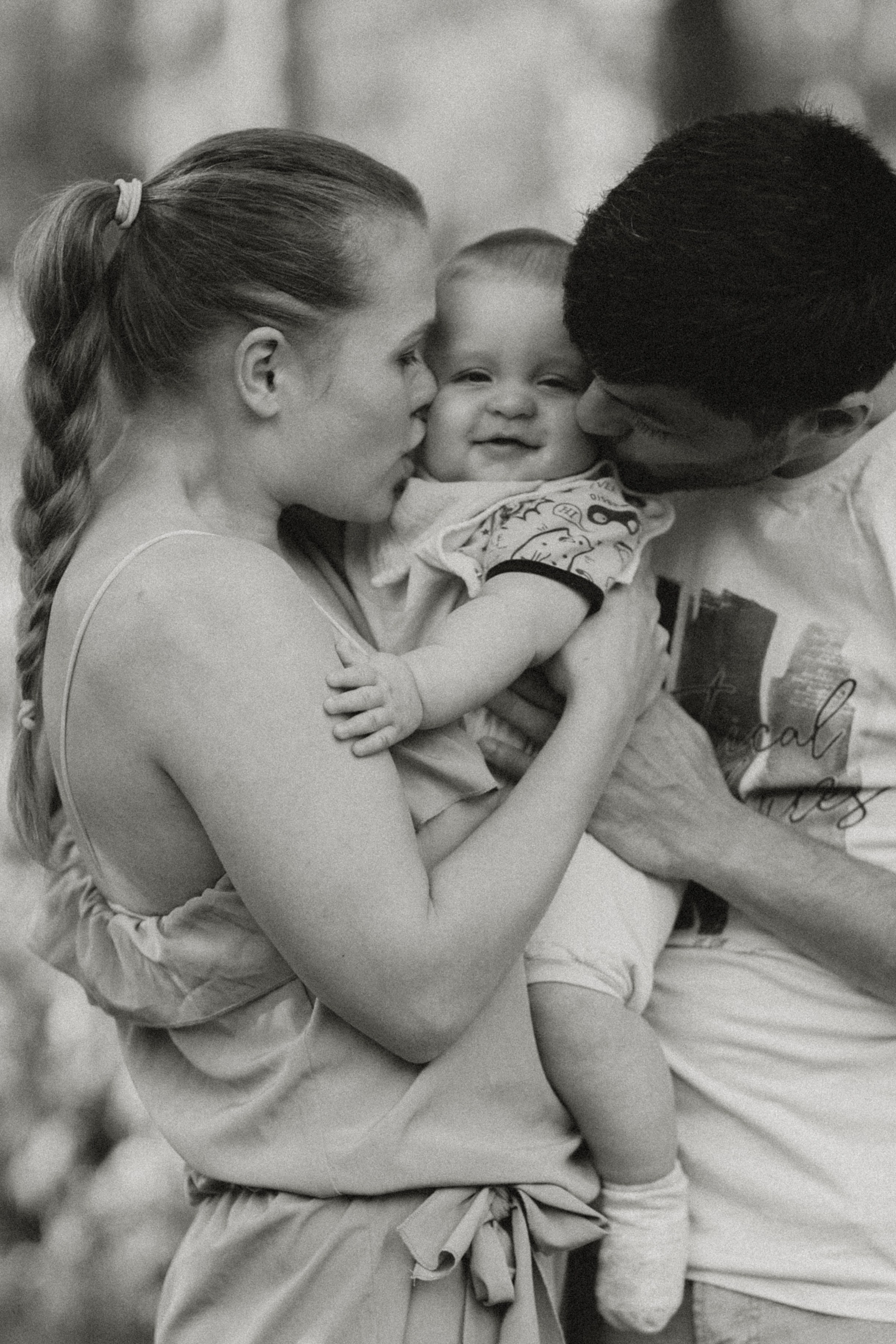 Ростислав с мамой и папой. Детский и семейный фотограф, съемка новорожденных Москва