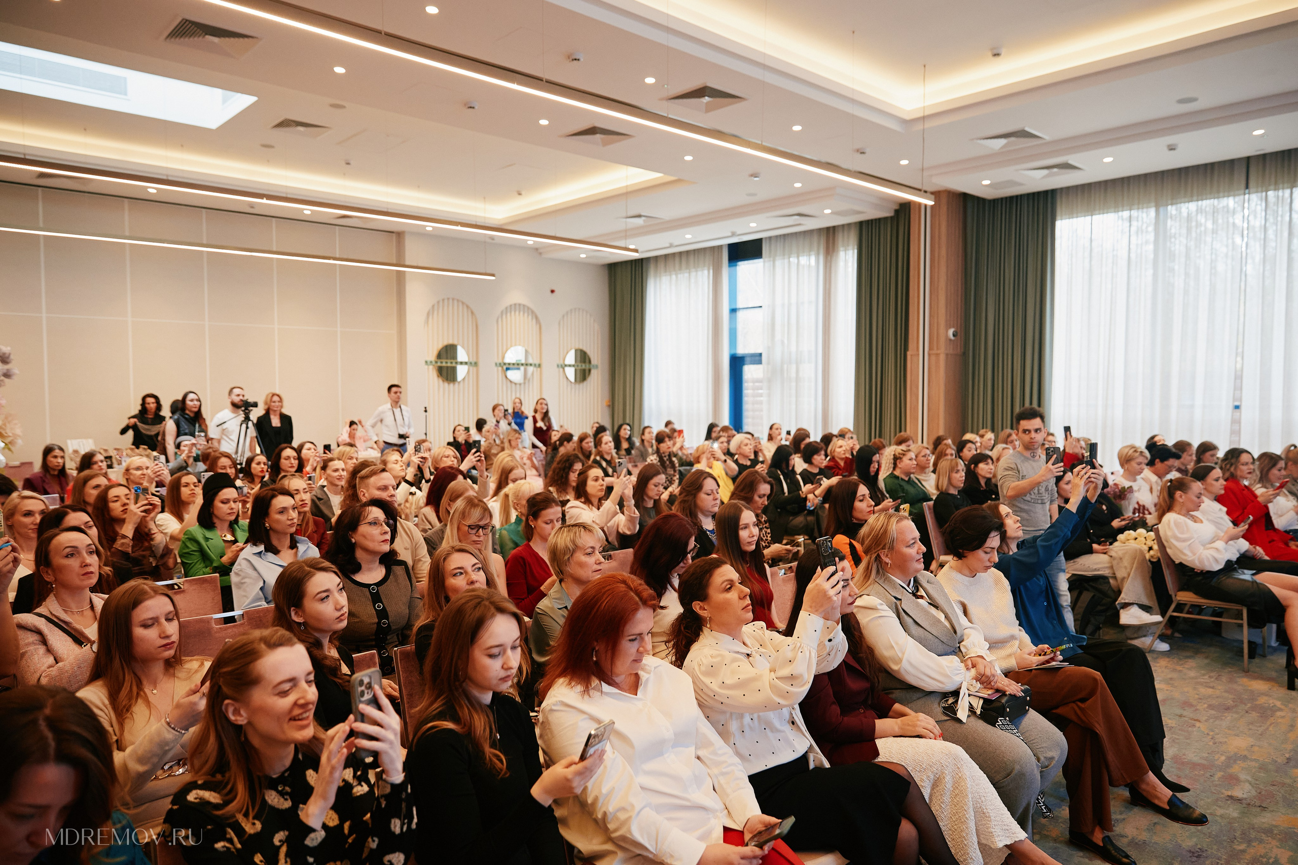 Форум Современная женщина в Hilton от EVENTBEST.RU 06.04. Свадебный репортажный фотограф краснодар максим дремов дрёмов фотосессия студия цена