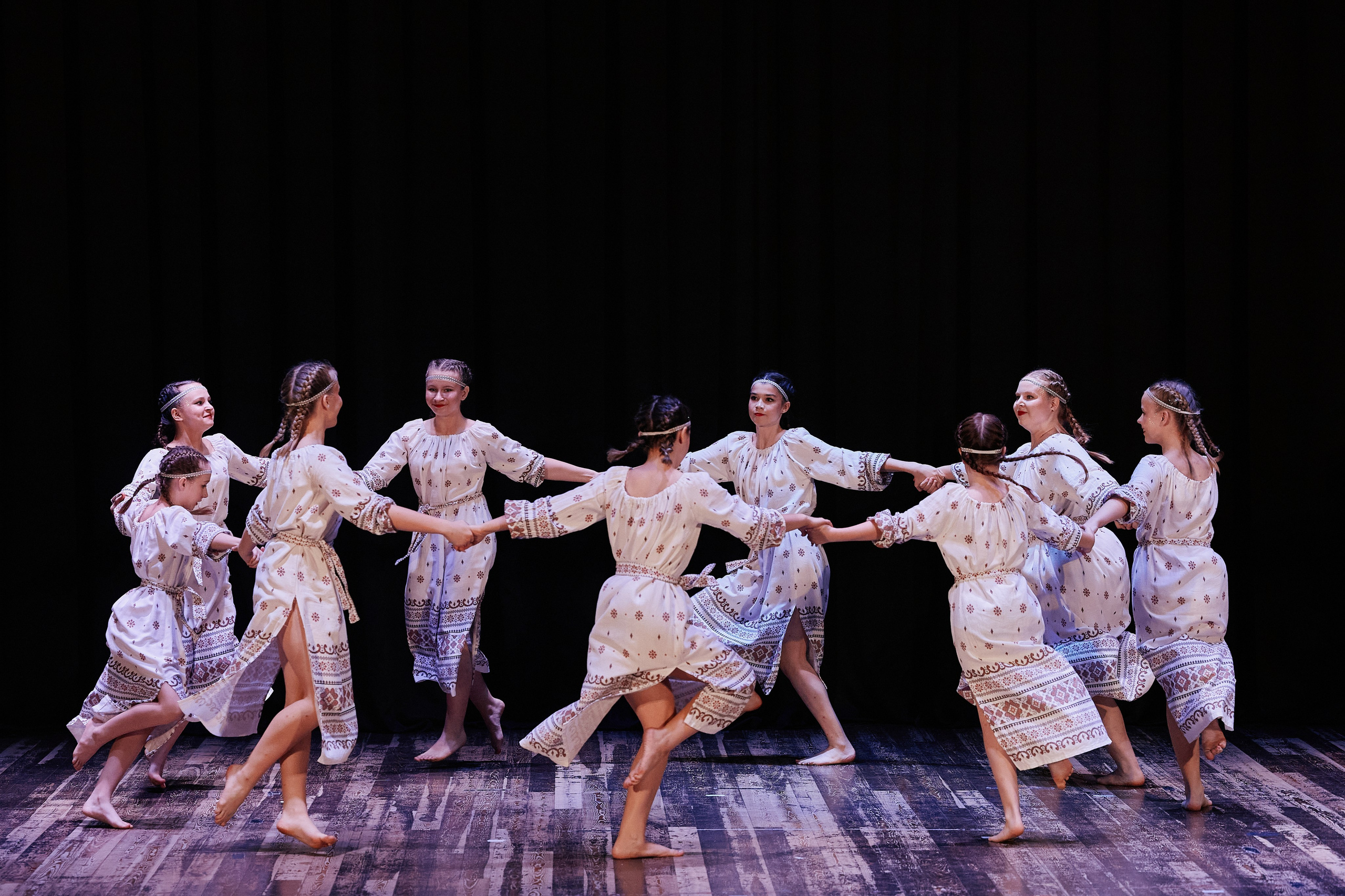 Концерт танцевальной студии Фиеста 08.06. Свадебный репортажный фотограф краснодар максим дремов дрёмов фотосессия студия цена