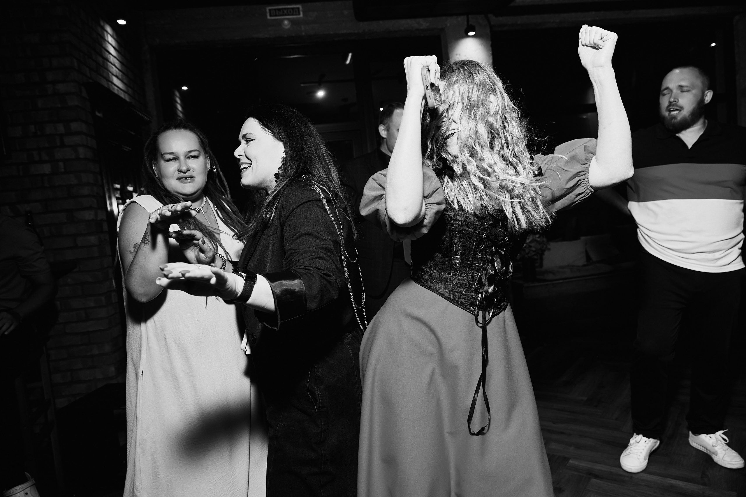 HOLIDAY IN AVRORA ROOM 22.08. Свадебный репортажный фотограф краснодар максим дремов дрёмов фотосессия студия цена